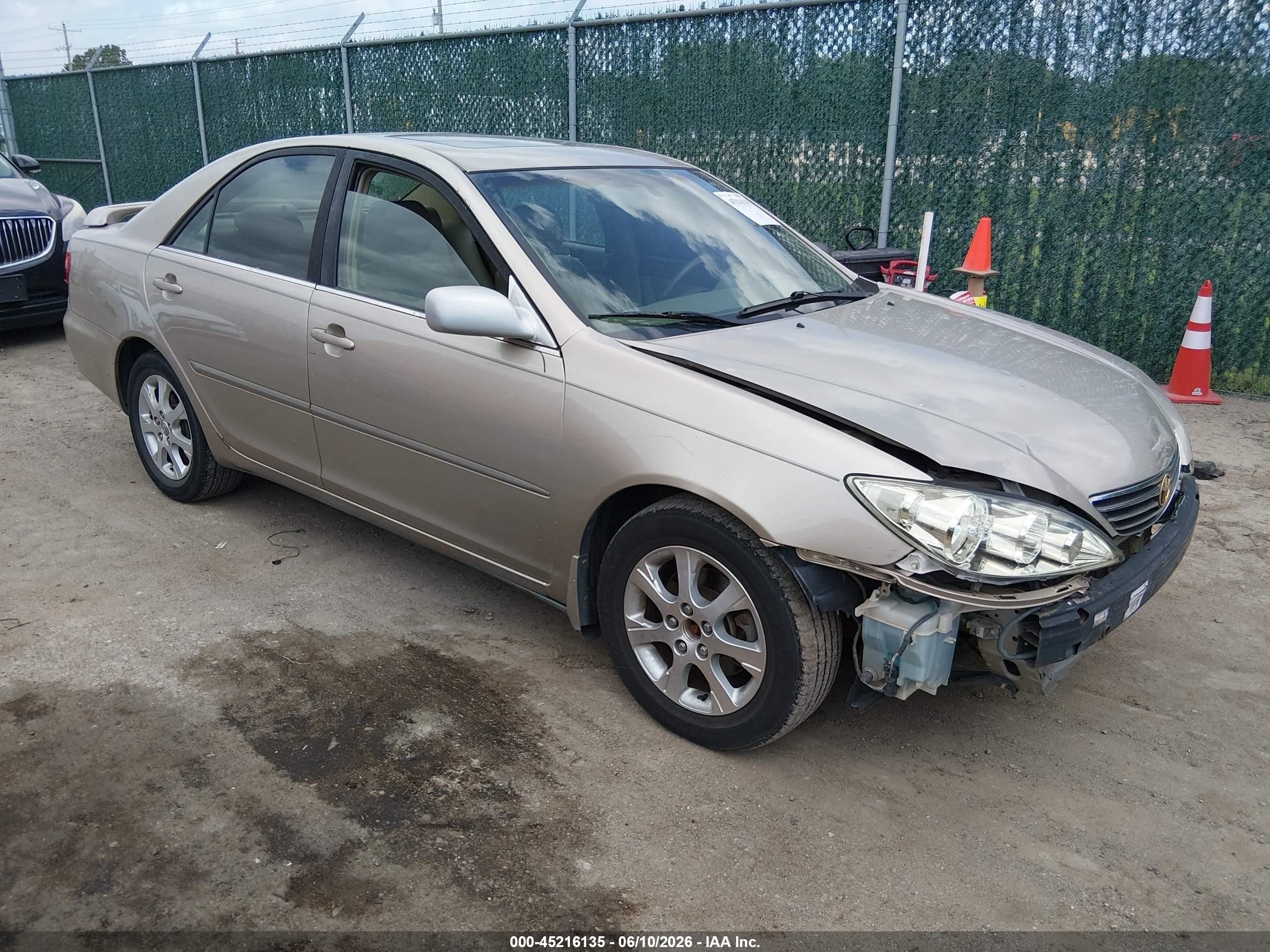 2005 Toyota Camry Xle V6 Champagne vin: JTDBF32K150165215