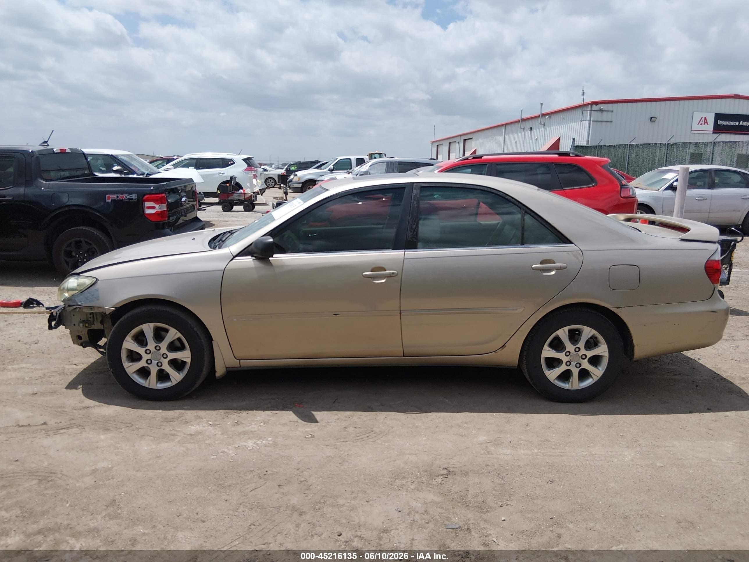 2005 Toyota Camry Xle V6 Champagne vin: JTDBF32K150165215