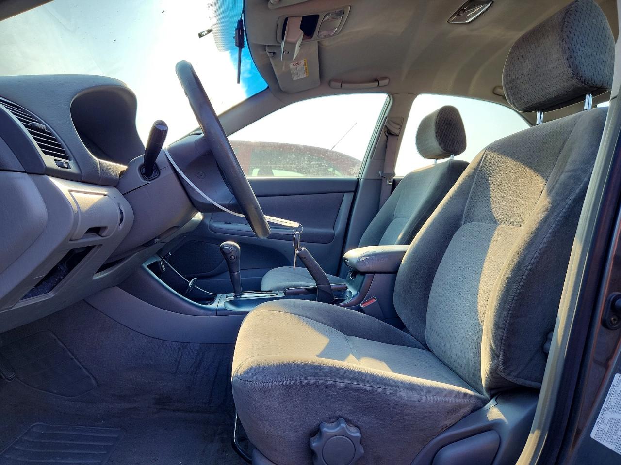 2002 Toyota Camry Le V6 Gray vin: JTDBF32K220052630