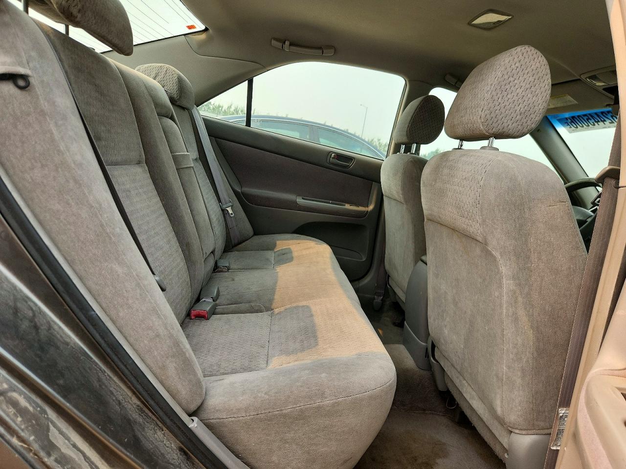 2002 Toyota Camry Le V6 Gray vin: JTDBF32K220052630