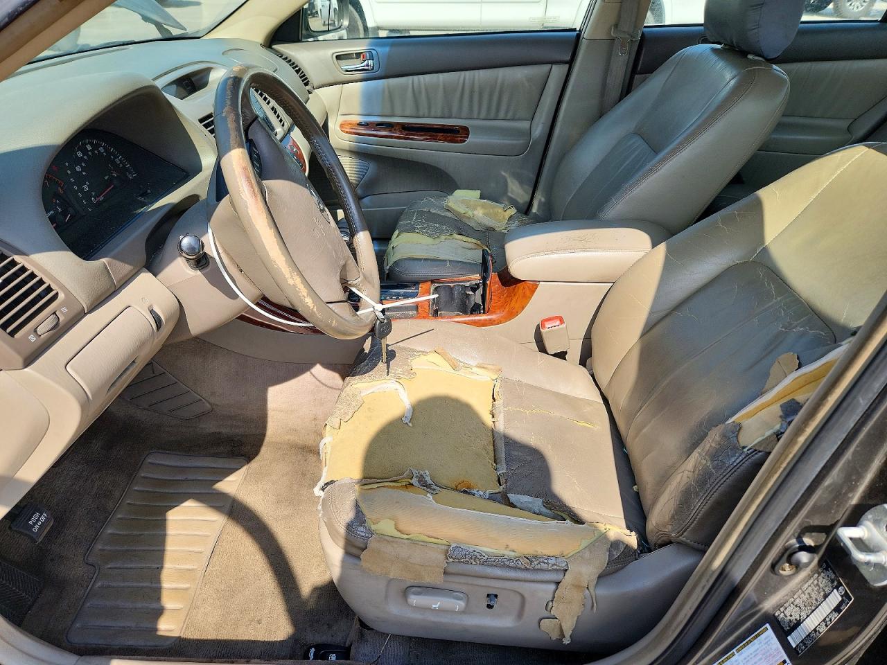 2004 Toyota Camry Xle V6 Gray vin: JTDBF32K740154332