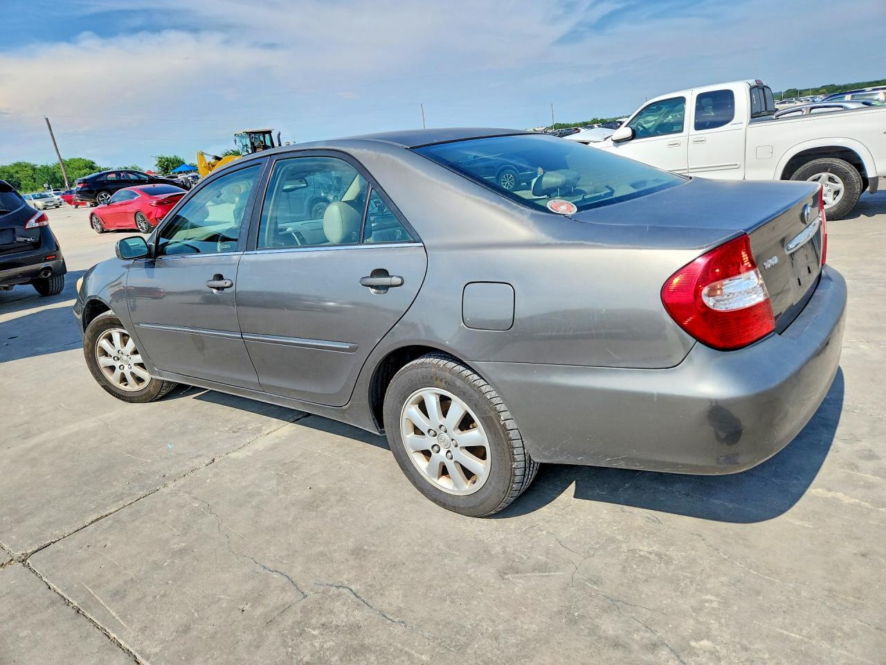 2004 Toyota Camry Xle V6 Gray vin: JTDBF32K740154332