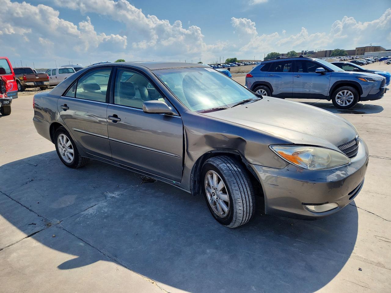 2004 Toyota Camry Xle V6 Gray vin: JTDBF32K740154332