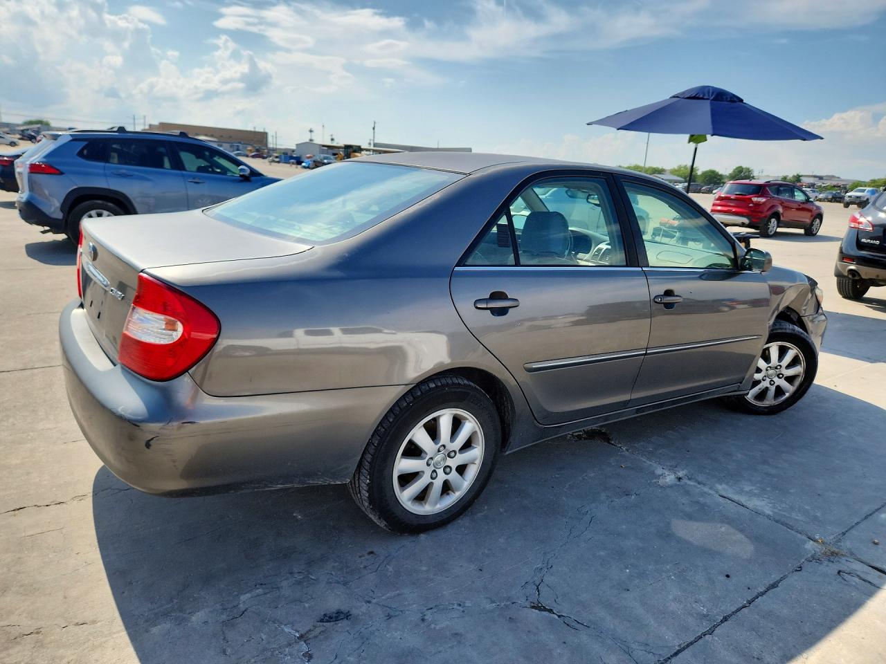 2004 Toyota Camry Xle V6 Gray vin: JTDBF32K740154332