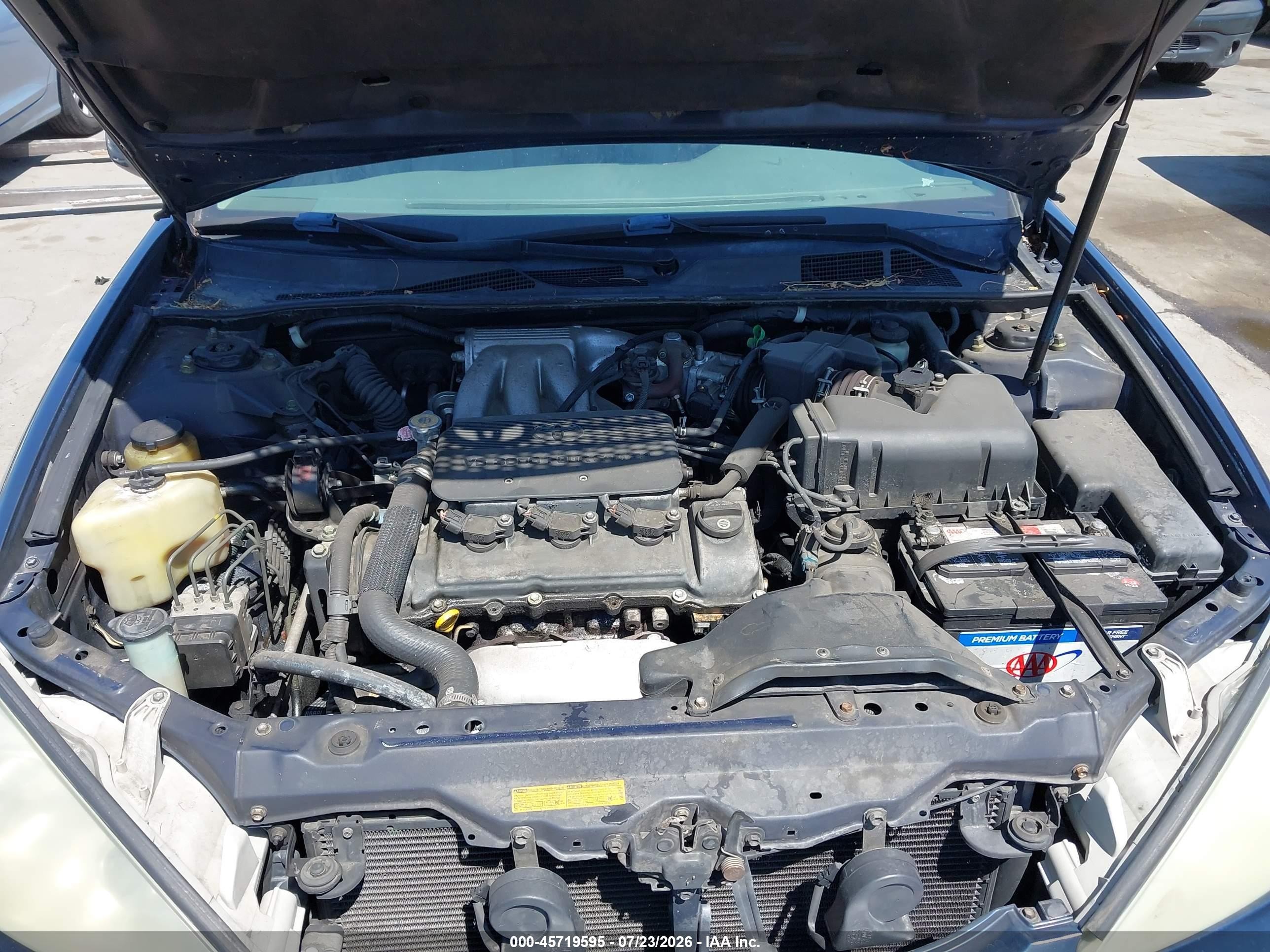 2002 Toyota Camry Xle Blue vin: JTDBF32K920084491