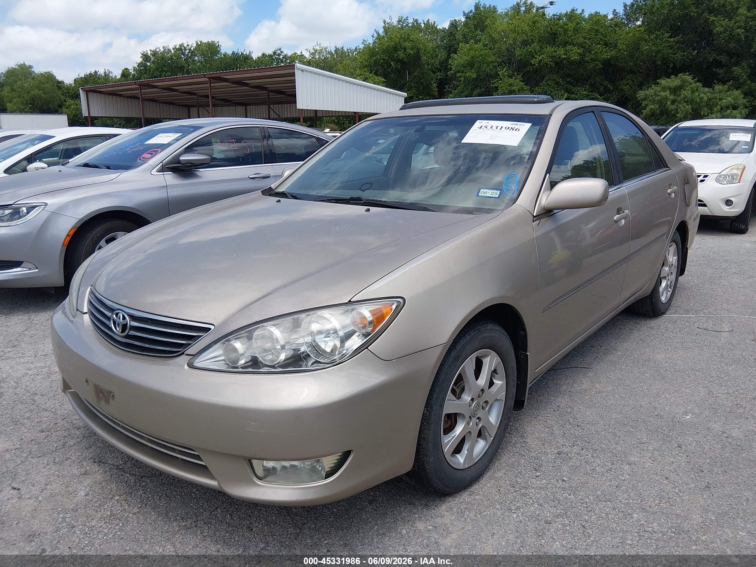 2005 Toyota Camry Xle V6 Gold vin: JTDBF32KX50162264