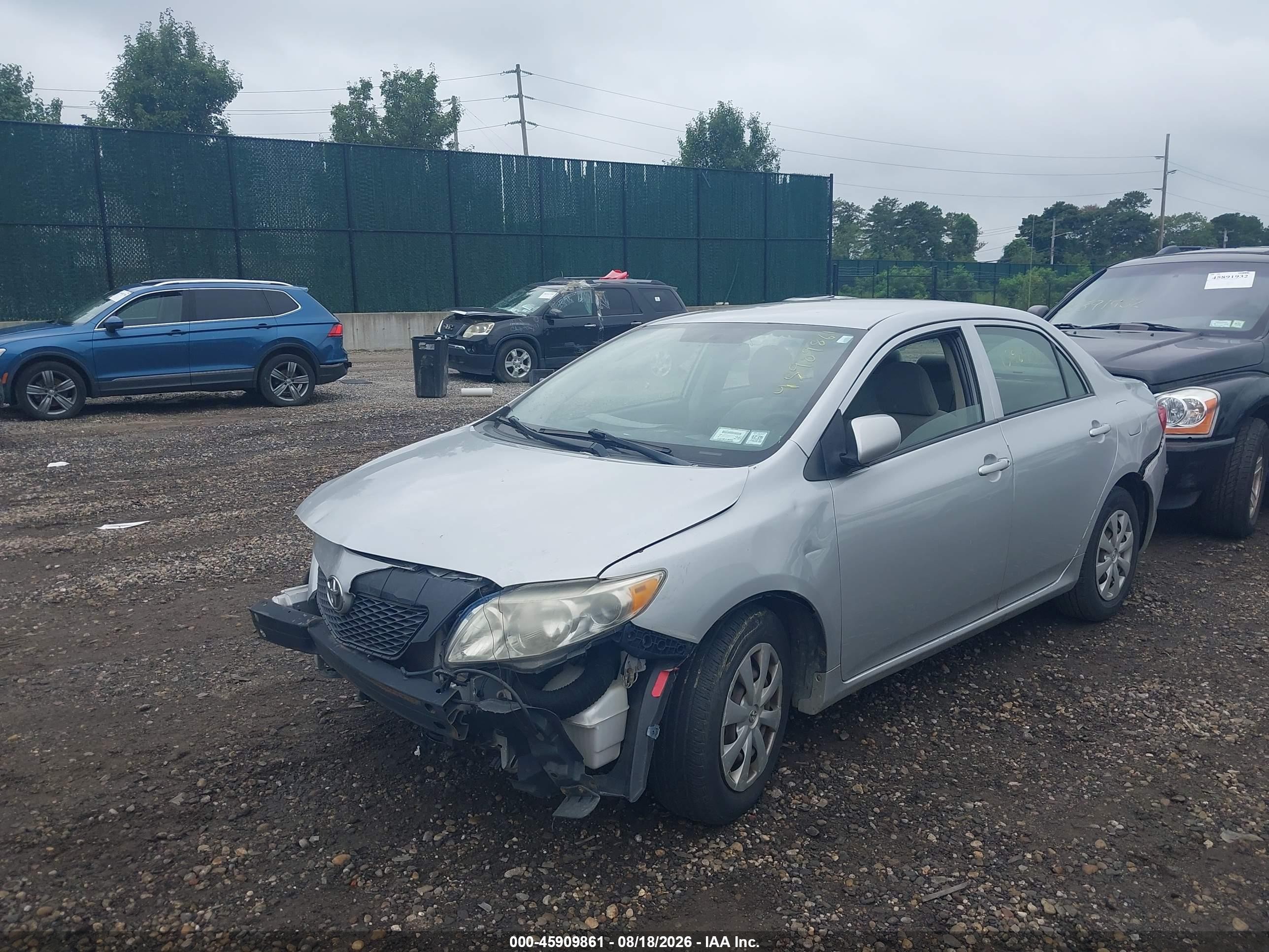 2009 Toyota Corolla   Silver vin: JTDBL40E099059979