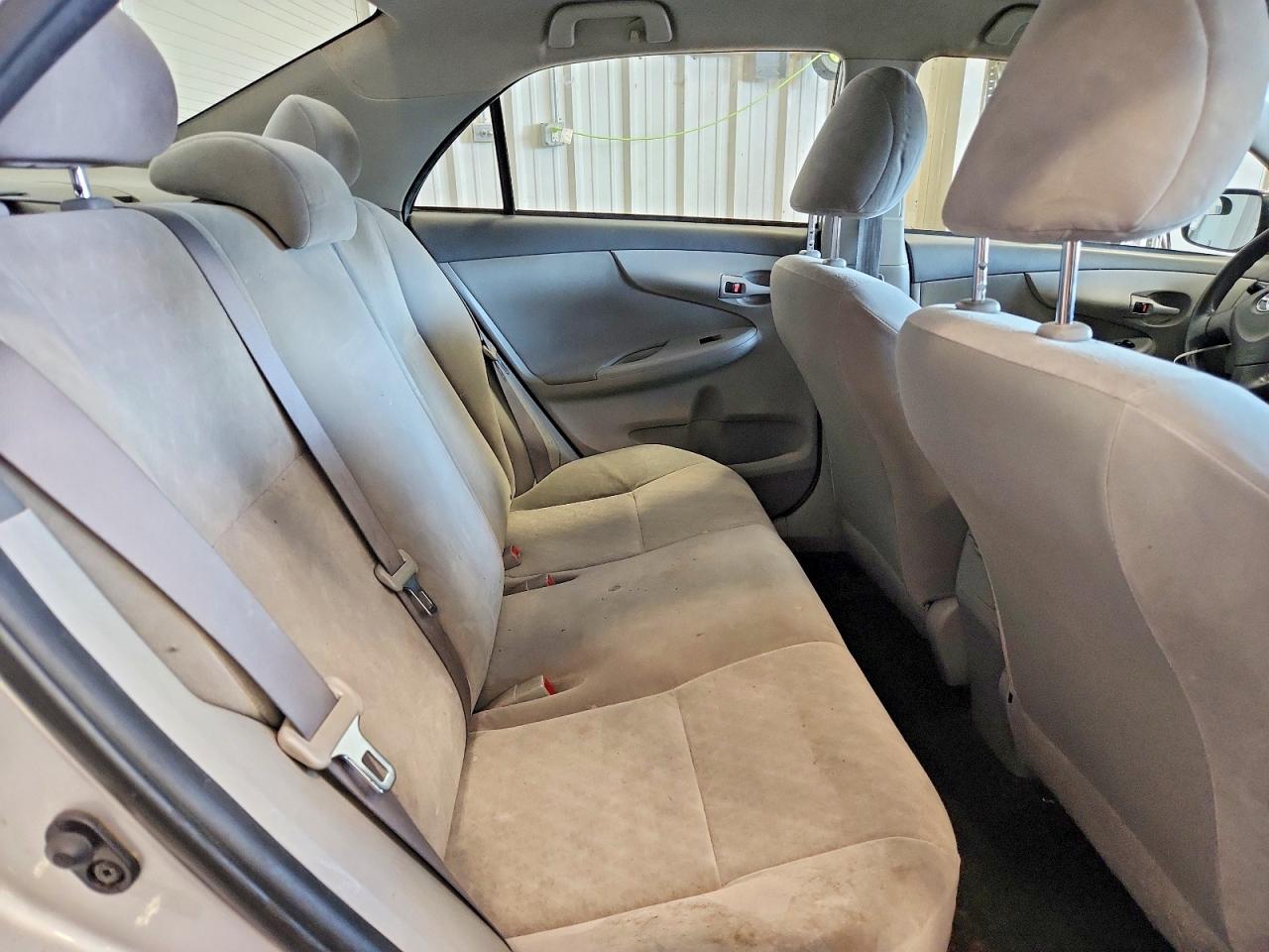 2009 Toyota Corolla Le Silver vin: JTDBL40E09J020145