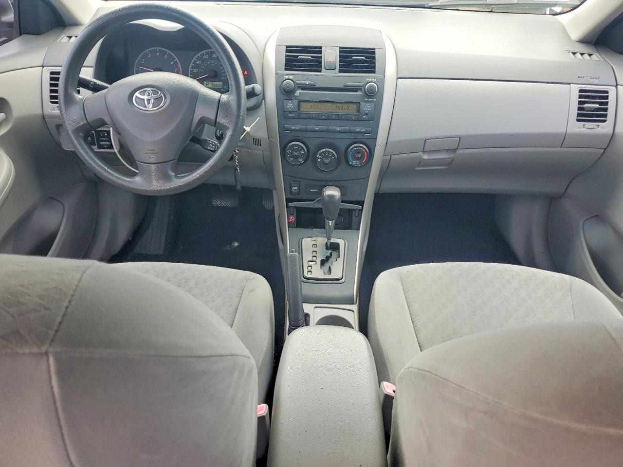 2009 Toyota Corolla Le Gray vin: JTDBL40E09J028844