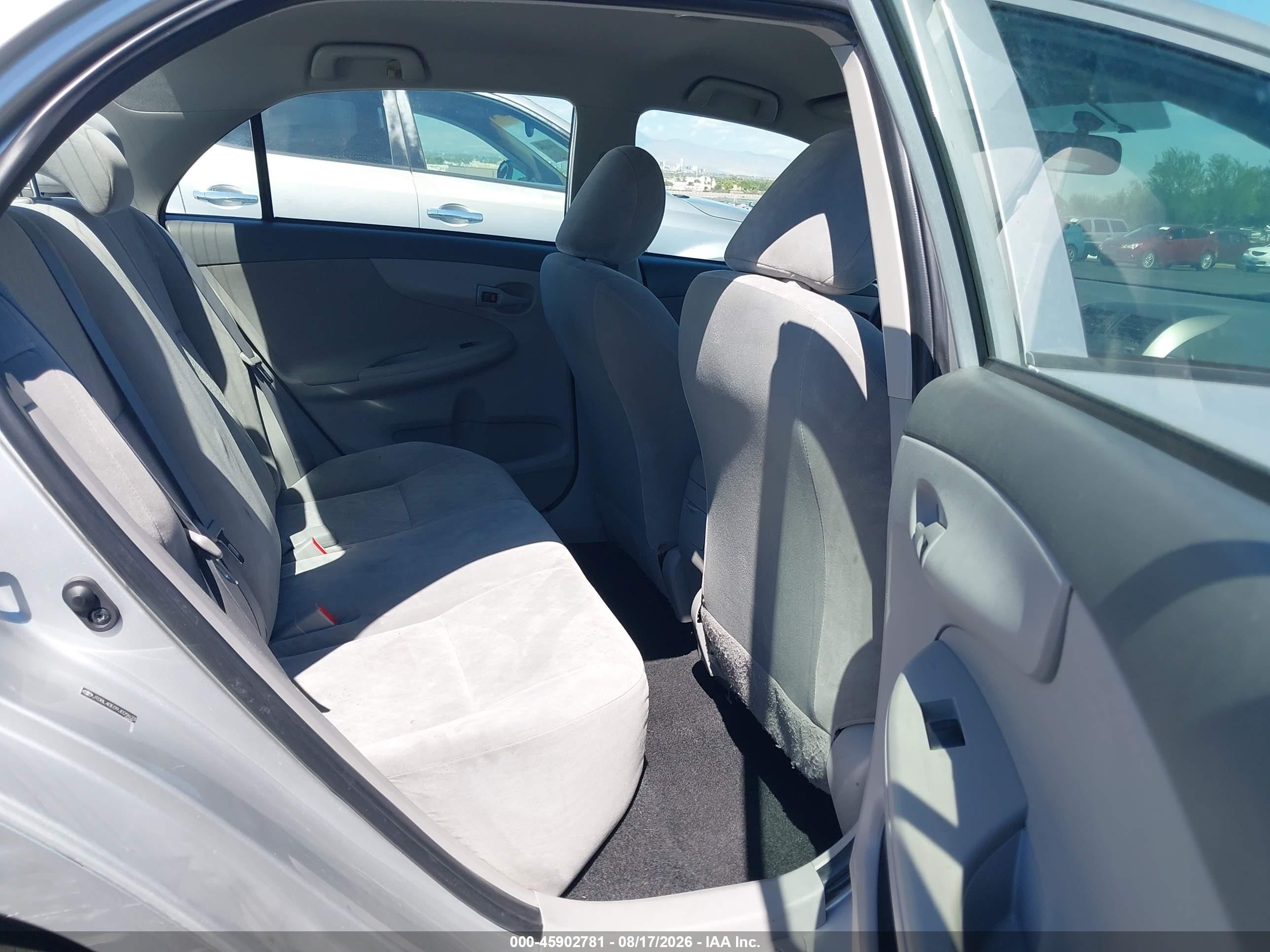 2009 Toyota Corolla Le/xle Silver vin: JTDBL40E09J029623