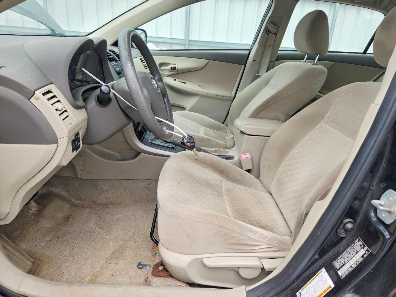 2009 Toyota Corolla Le Black vin: JTDBL40E09J039357