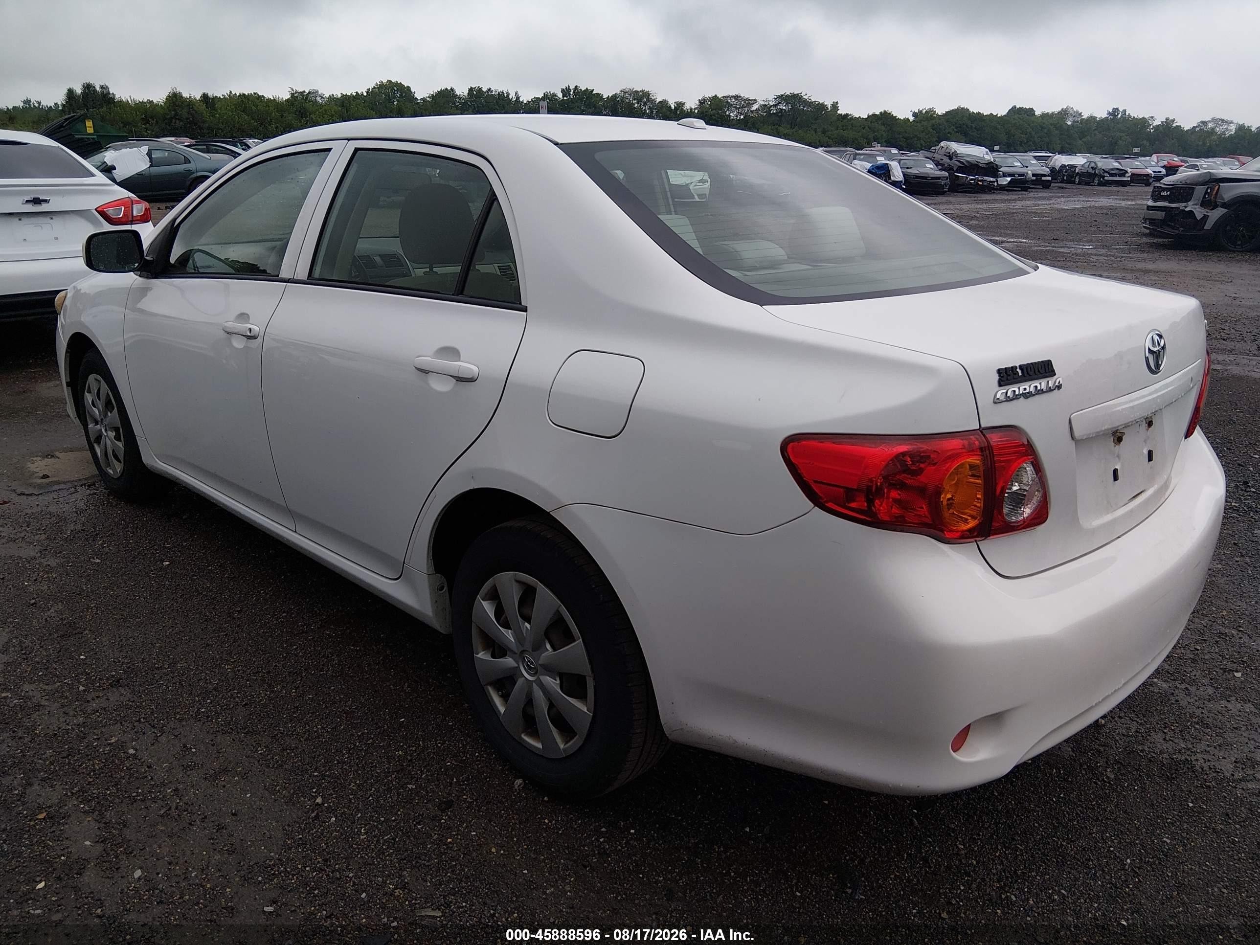 2009 Toyota Corolla Le Белый vin: JTDBL40E199033522