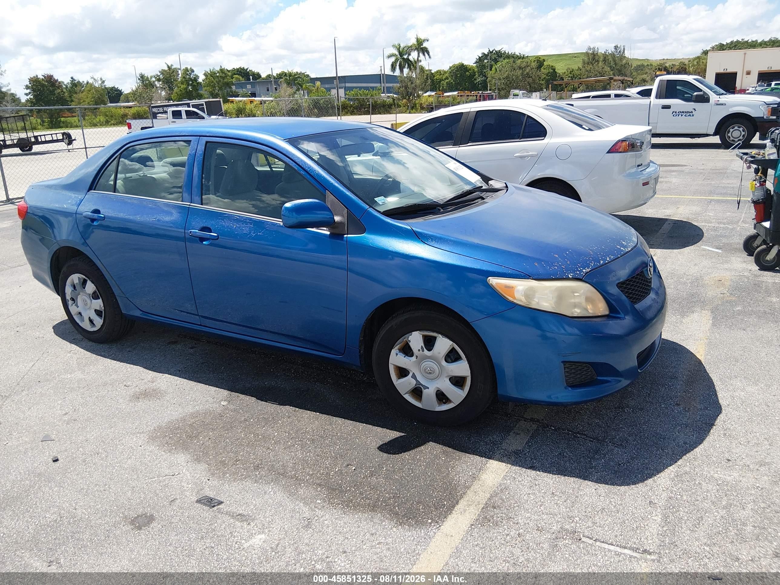2009 Toyota Corolla Le Blue vin: JTDBL40E199052149
