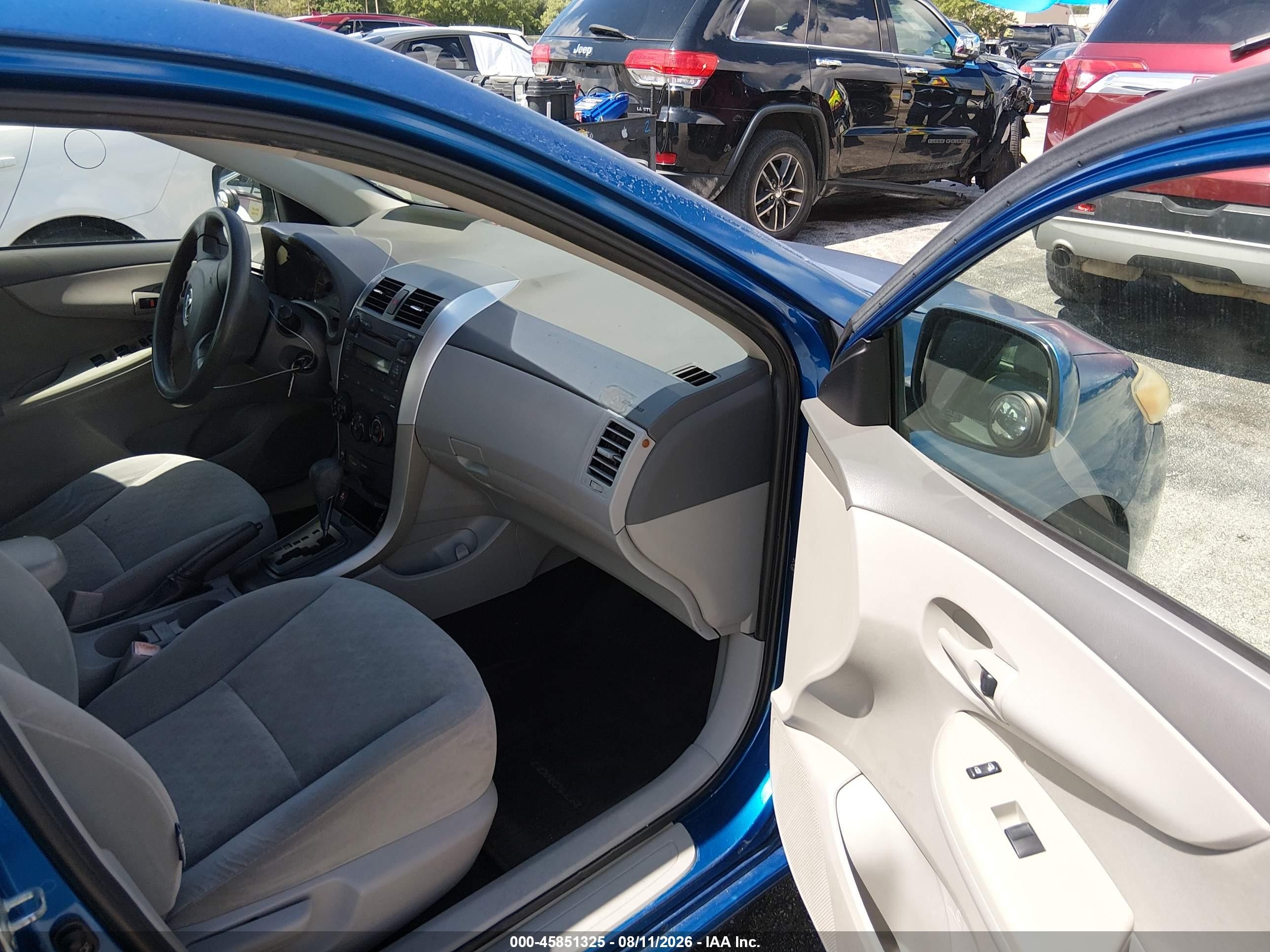 2009 Toyota Corolla Le Blue vin: JTDBL40E199052149