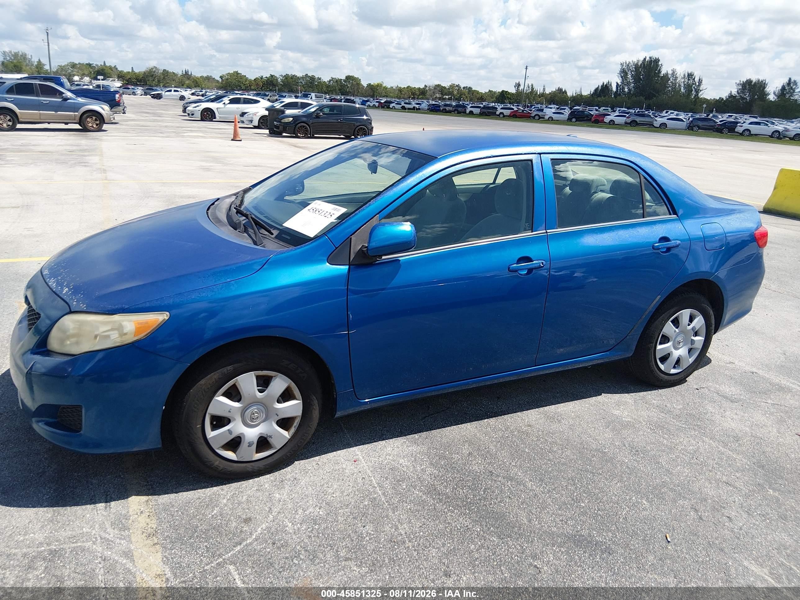 2009 Toyota Corolla Le Blue vin: JTDBL40E199052149