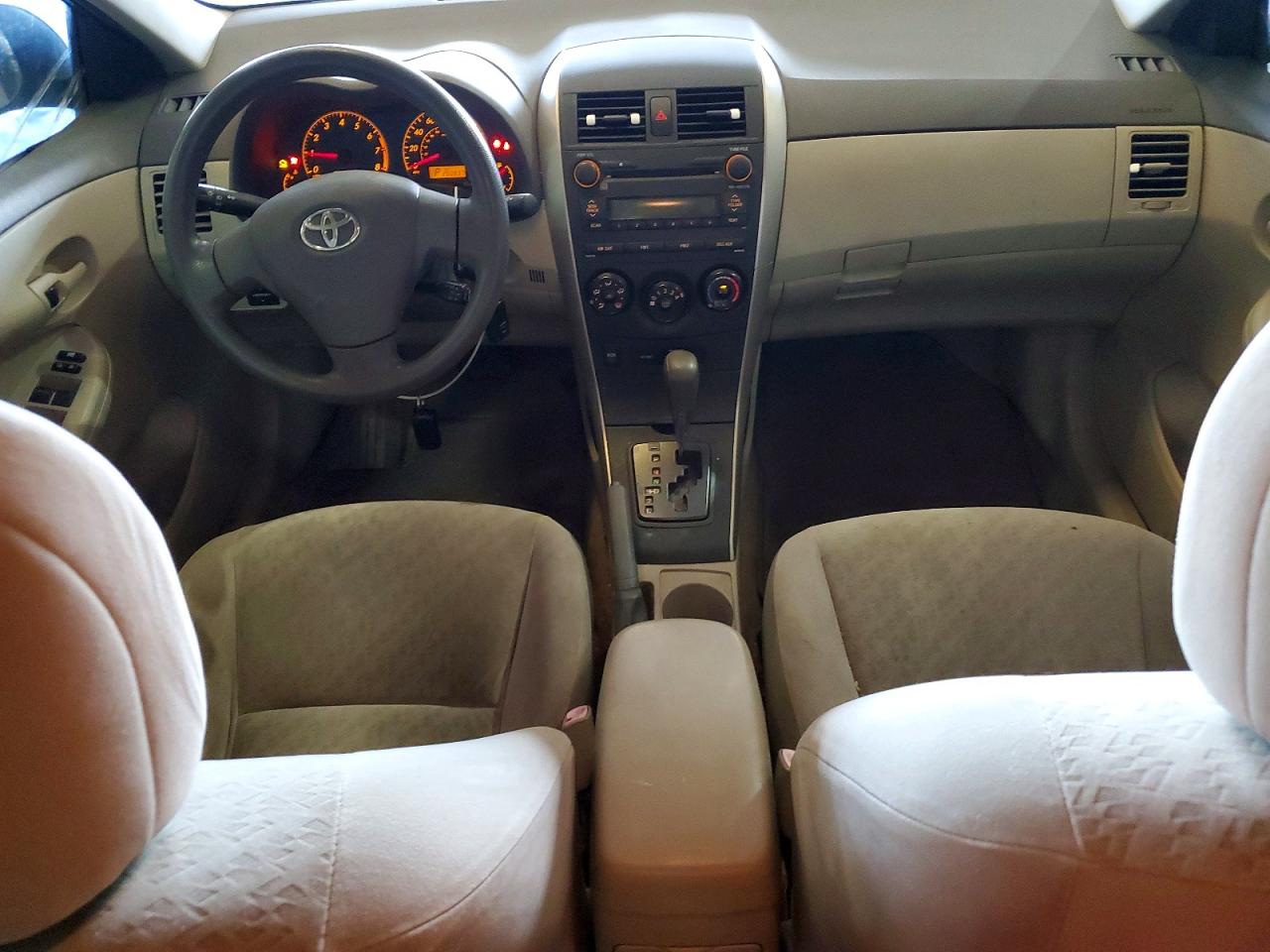 2009 Toyota Corolla Le Gray vin: JTDBL40E199054368