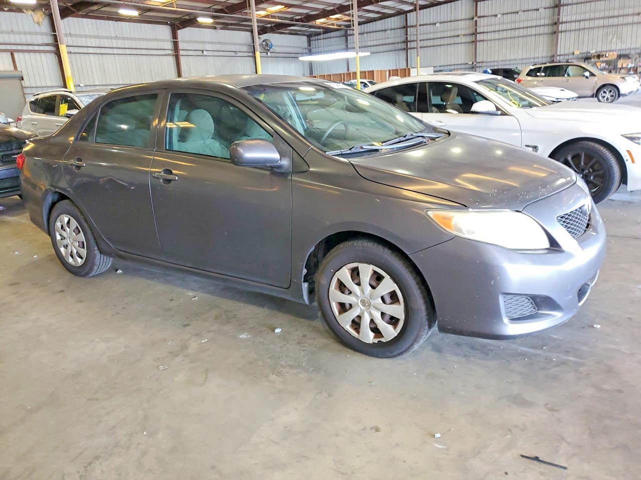 2009 Toyota Corolla Le Gray vin: JTDBL40E199054368