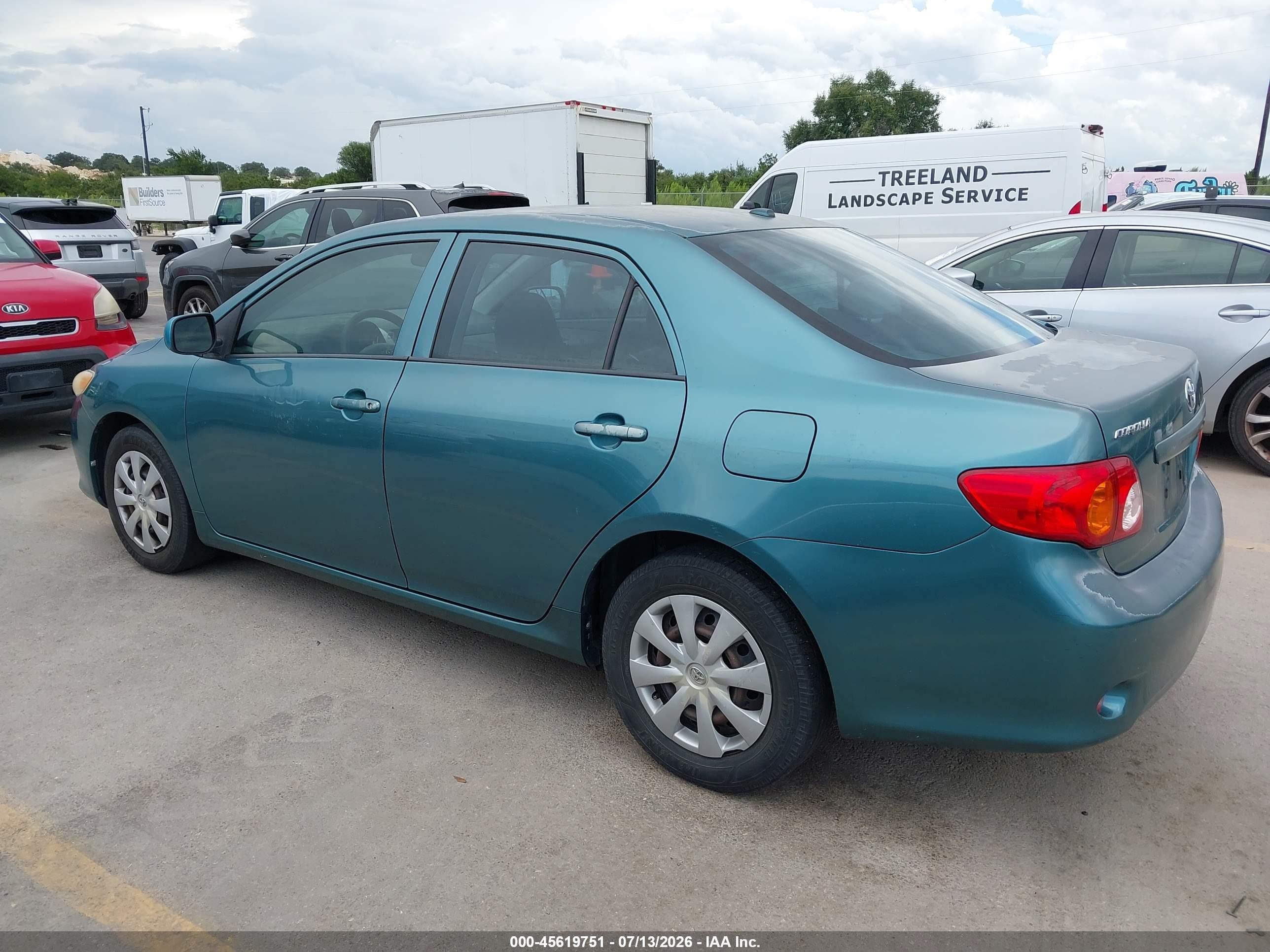 2009 Toyota Corolla Le Green vin: JTDBL40E199057075