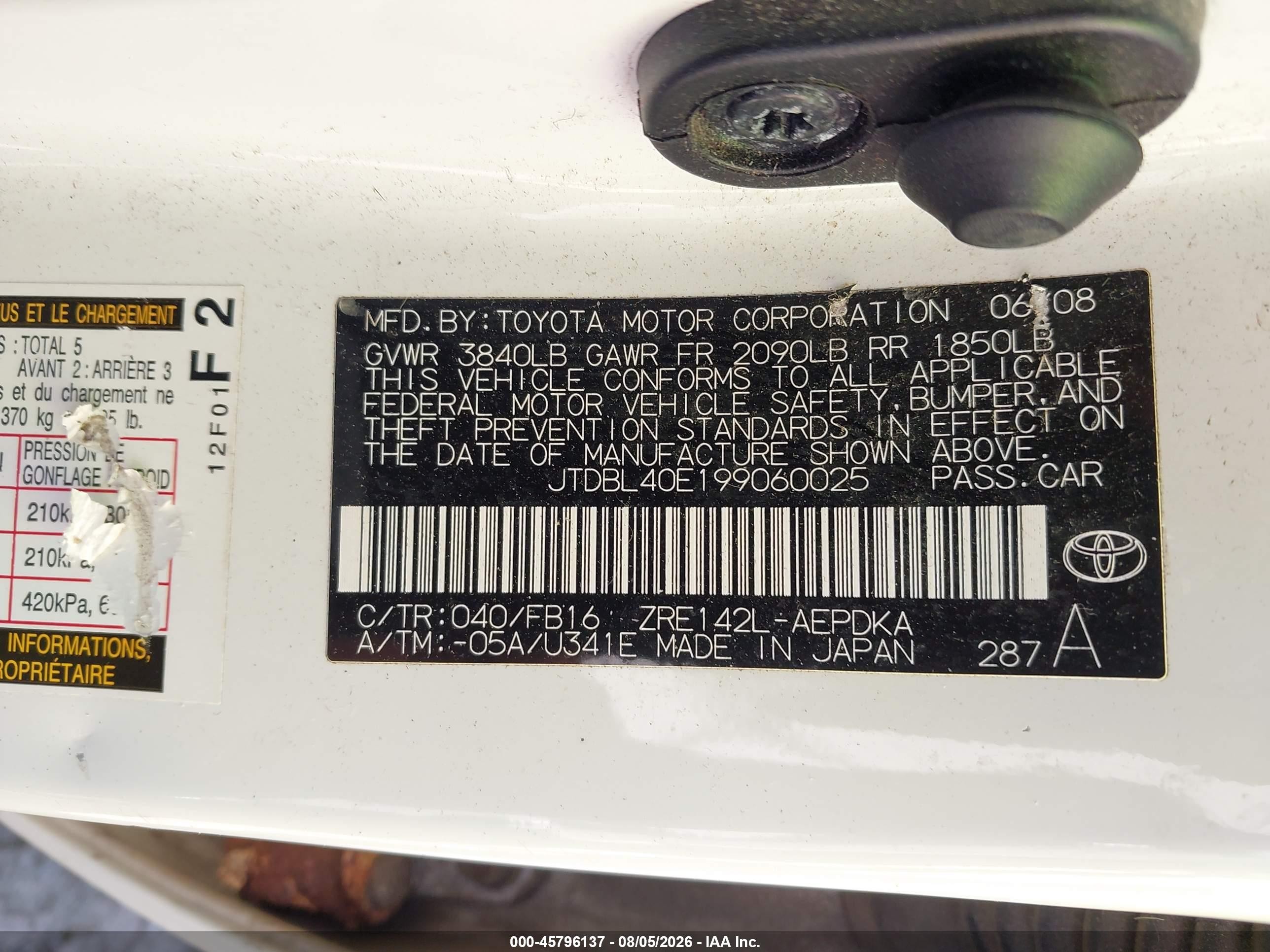 2009 Toyota Corolla Le White vin: JTDBL40E199060025