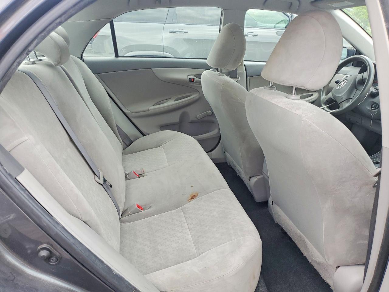 2009 Toyota Corolla Base Gray vin: JTDBL40E199079352