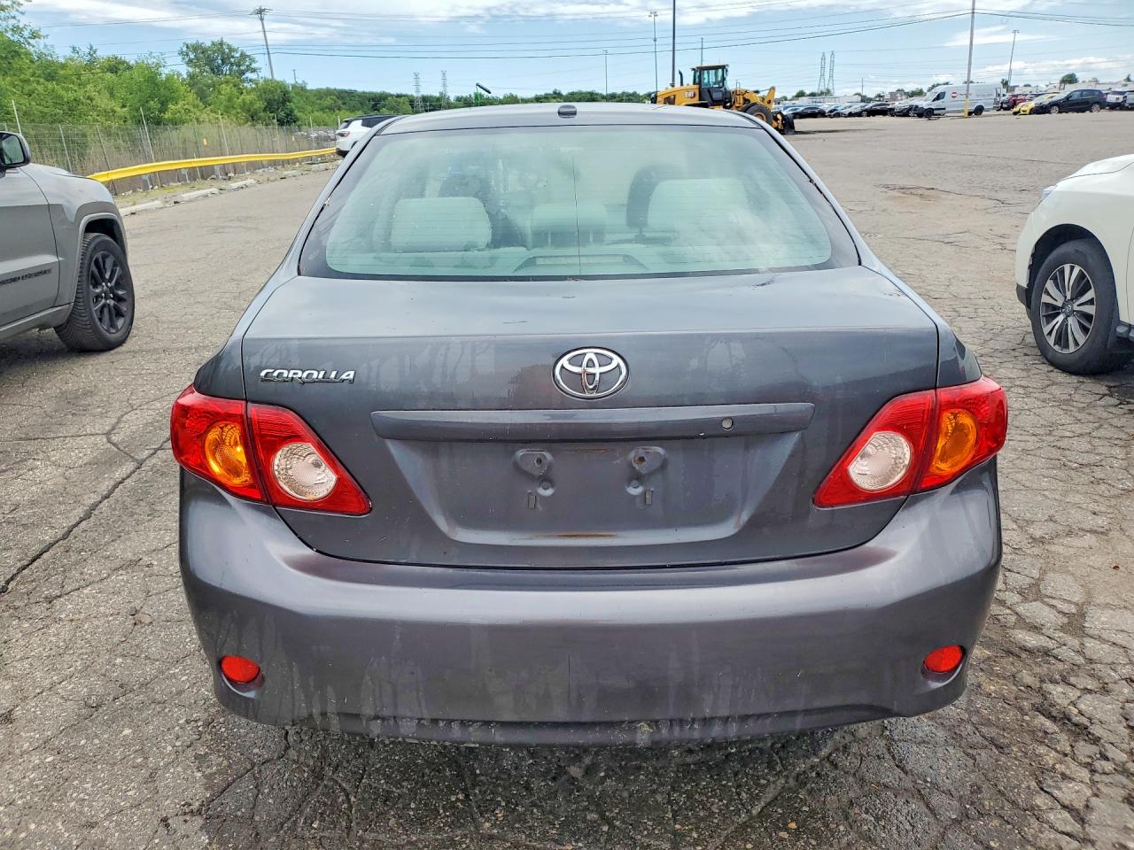 2009 Toyota Corolla Base Gray vin: JTDBL40E199079352