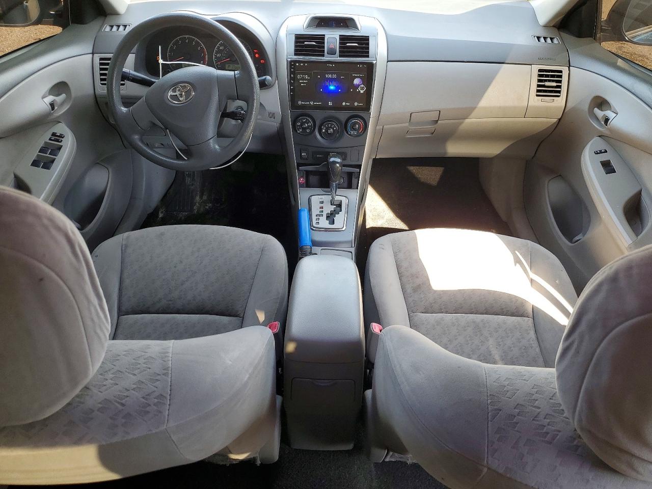 2009 Toyota Corolla Le Blue vin: JTDBL40E299076153