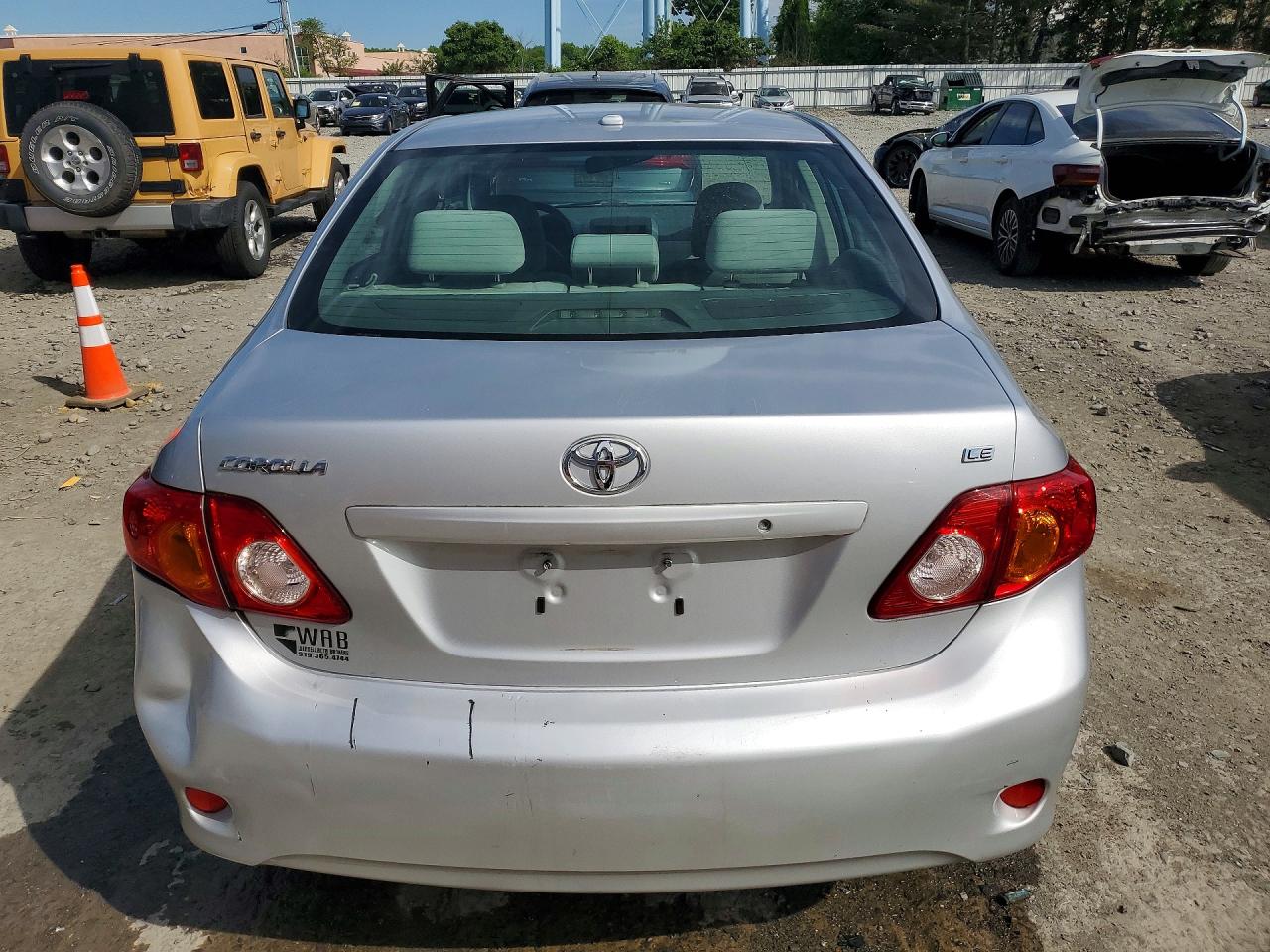 2009 Toyota Corolla Le Silver vin: JTDBL40E299079408