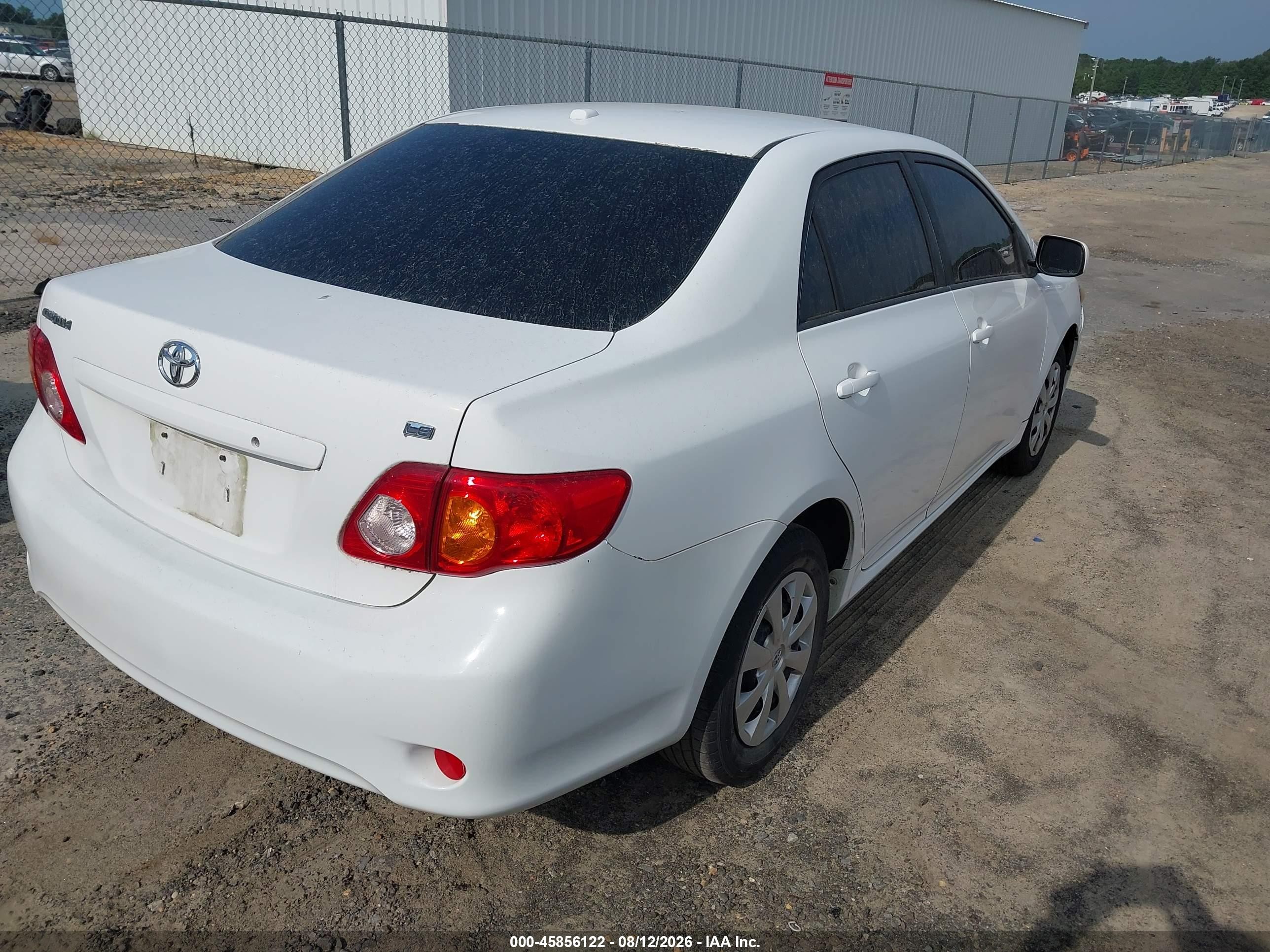 2009 Toyota Corolla Le White vin: JTDBL40E29J003878