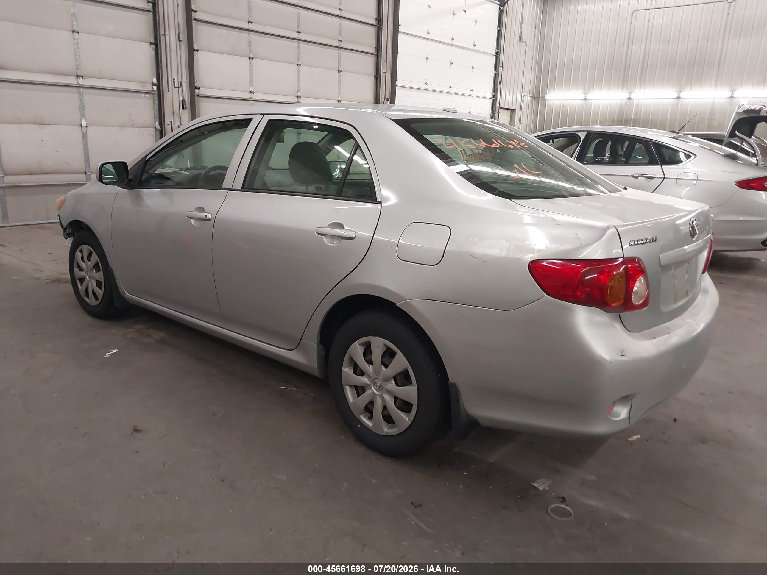 2009 Toyota Corolla Le Silver vin: JTDBL40E29J031602