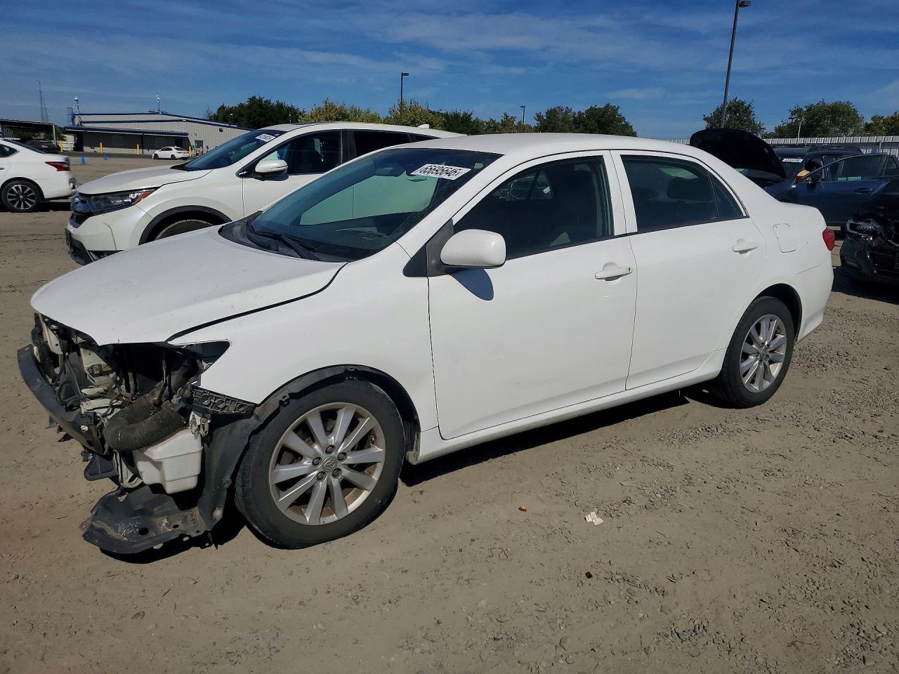 2009 Toyota Corolla Le White vin: JTDBL40E39J009009
