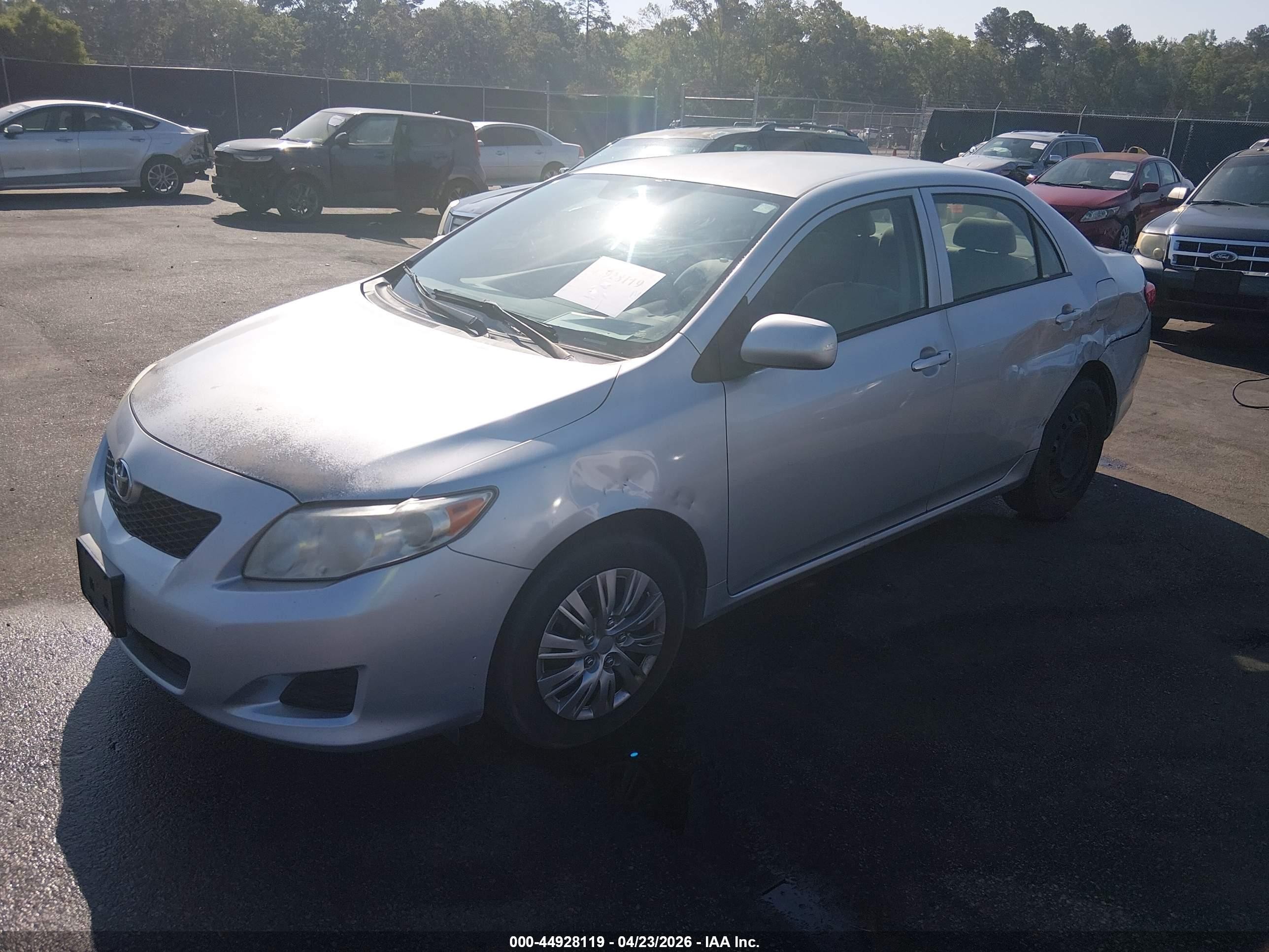 2009 Toyota Corolla Le Silver vin: JTDBL40E39J024447