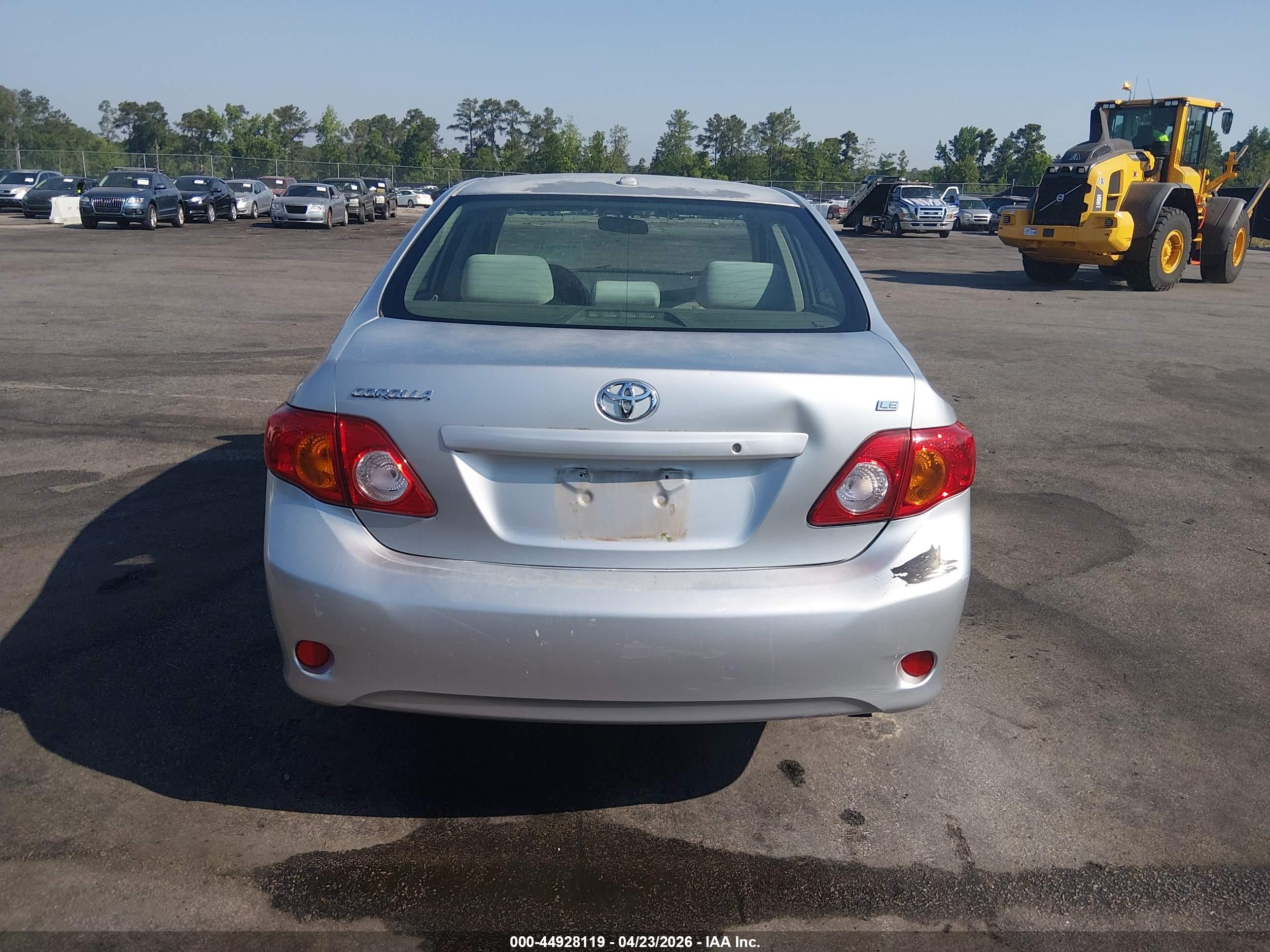 2009 Toyota Corolla Le Silver vin: JTDBL40E39J024447