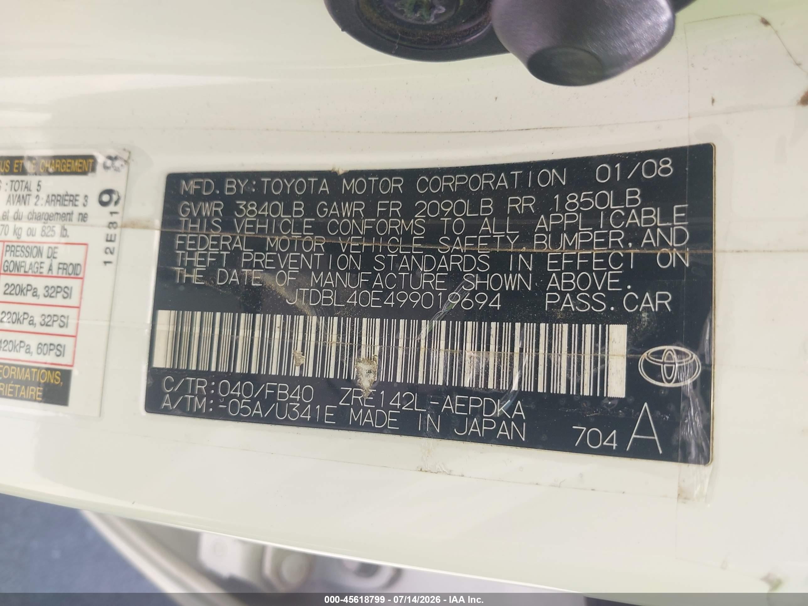 2009 Toyota Corolla Le White vin: JTDBL40E499019694