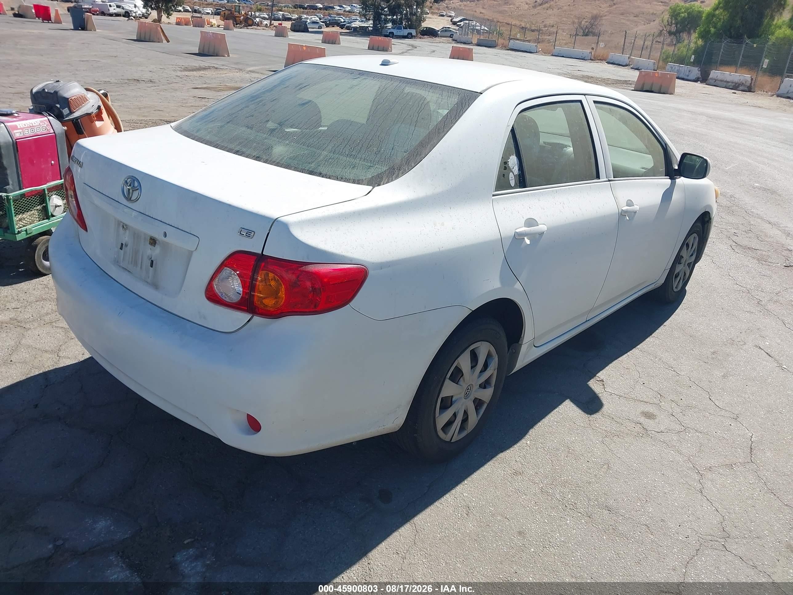 2009 Toyota Corolla Le Белый vin: JTDBL40E499049696