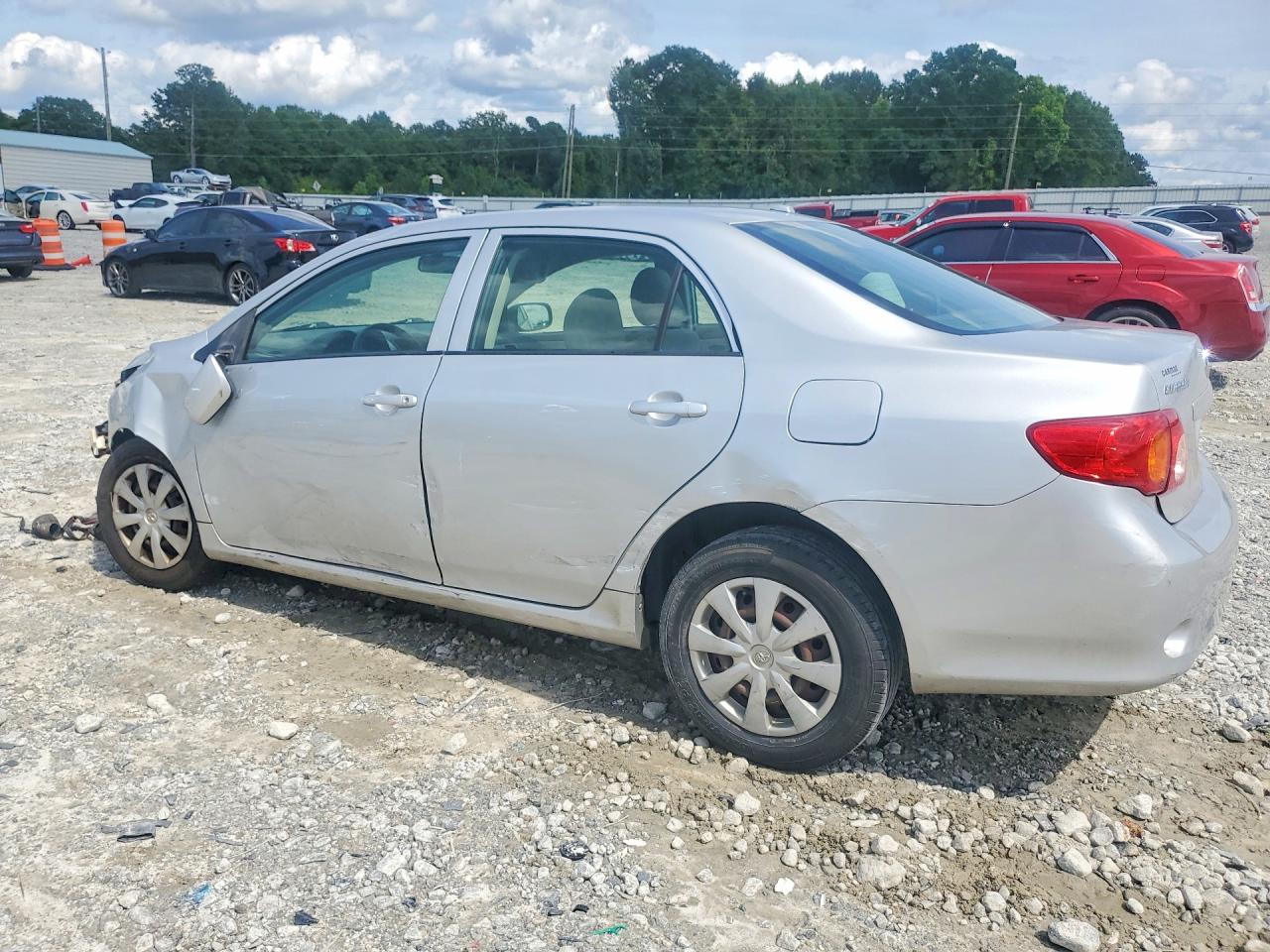 2009 Toyota Corolla Le Silver vin: JTDBL40E499060357