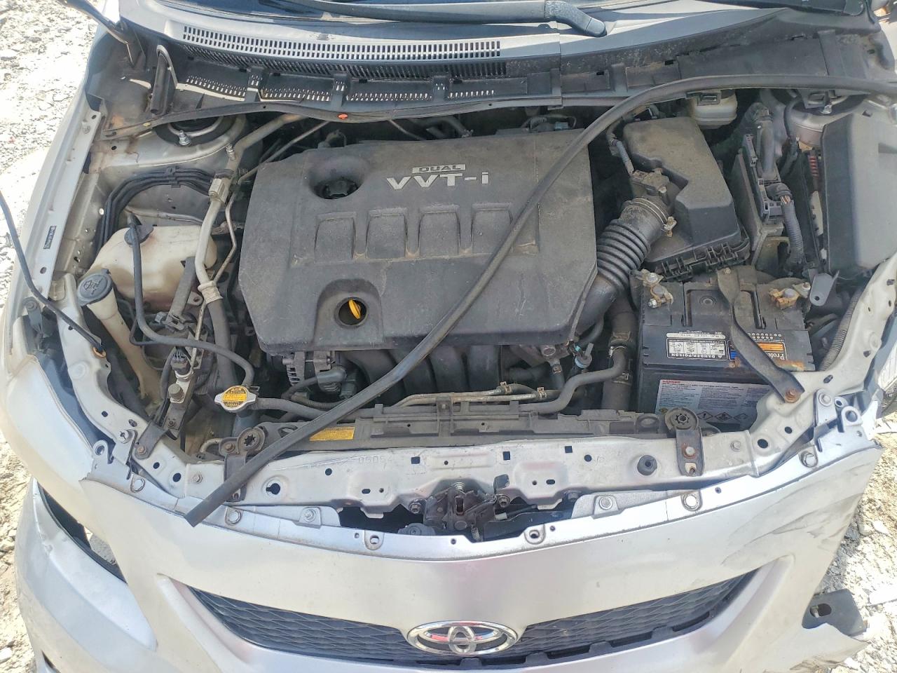 2009 Toyota Corolla Le Silver vin: JTDBL40E499060357