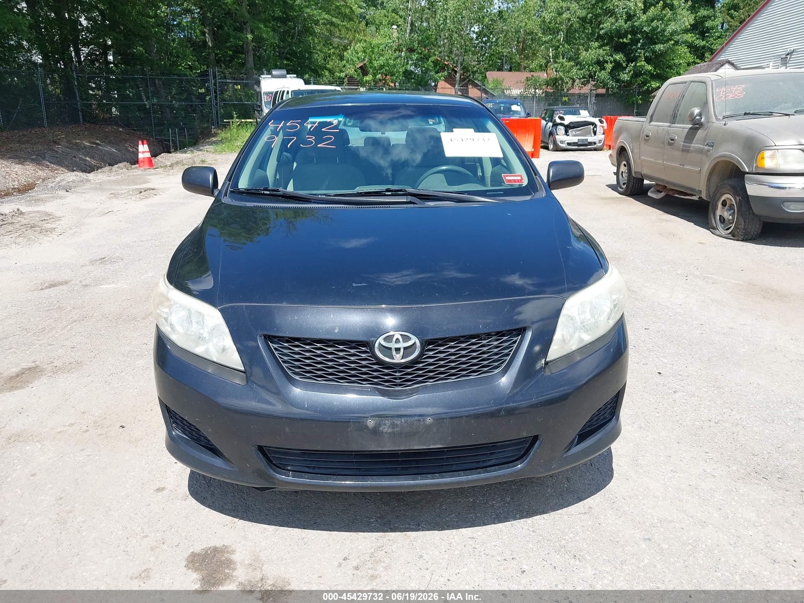 2009 Toyota Corolla Le Black vin: JTDBL40E499070032