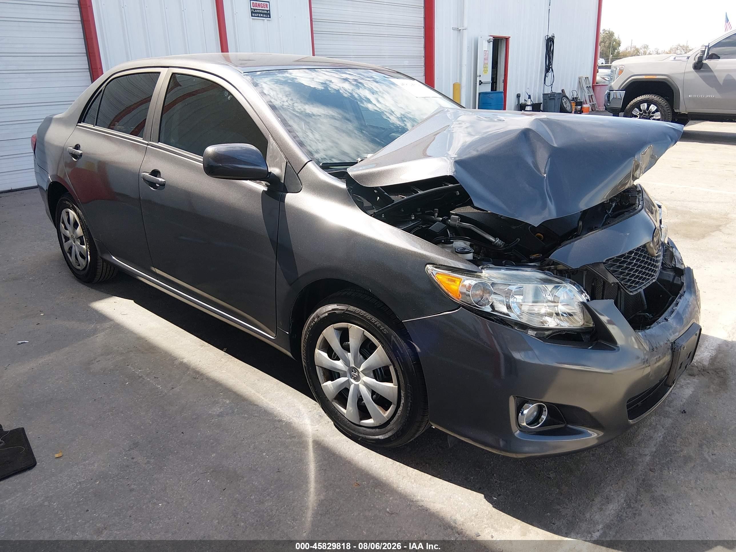 2009 Toyota Corolla Le Gray vin: JTDBL40E499079734
