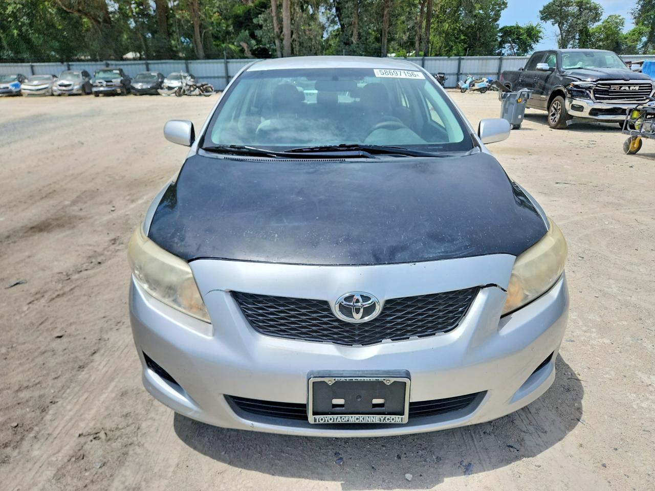 2009 Toyota Corolla Le Silver vin: JTDBL40E499088014