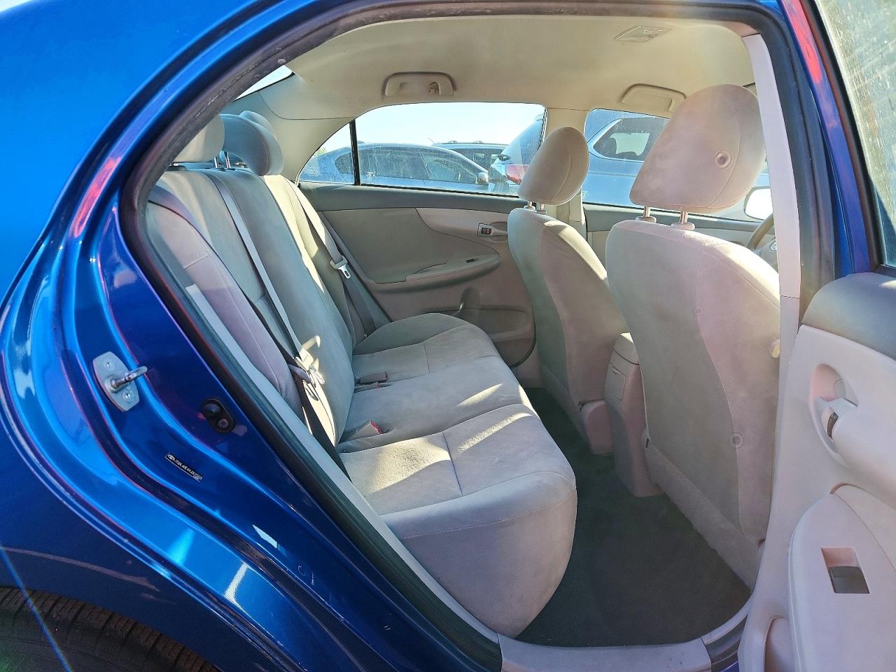 2009 Toyota Corolla Blue vin: JTDBL40E49J001503