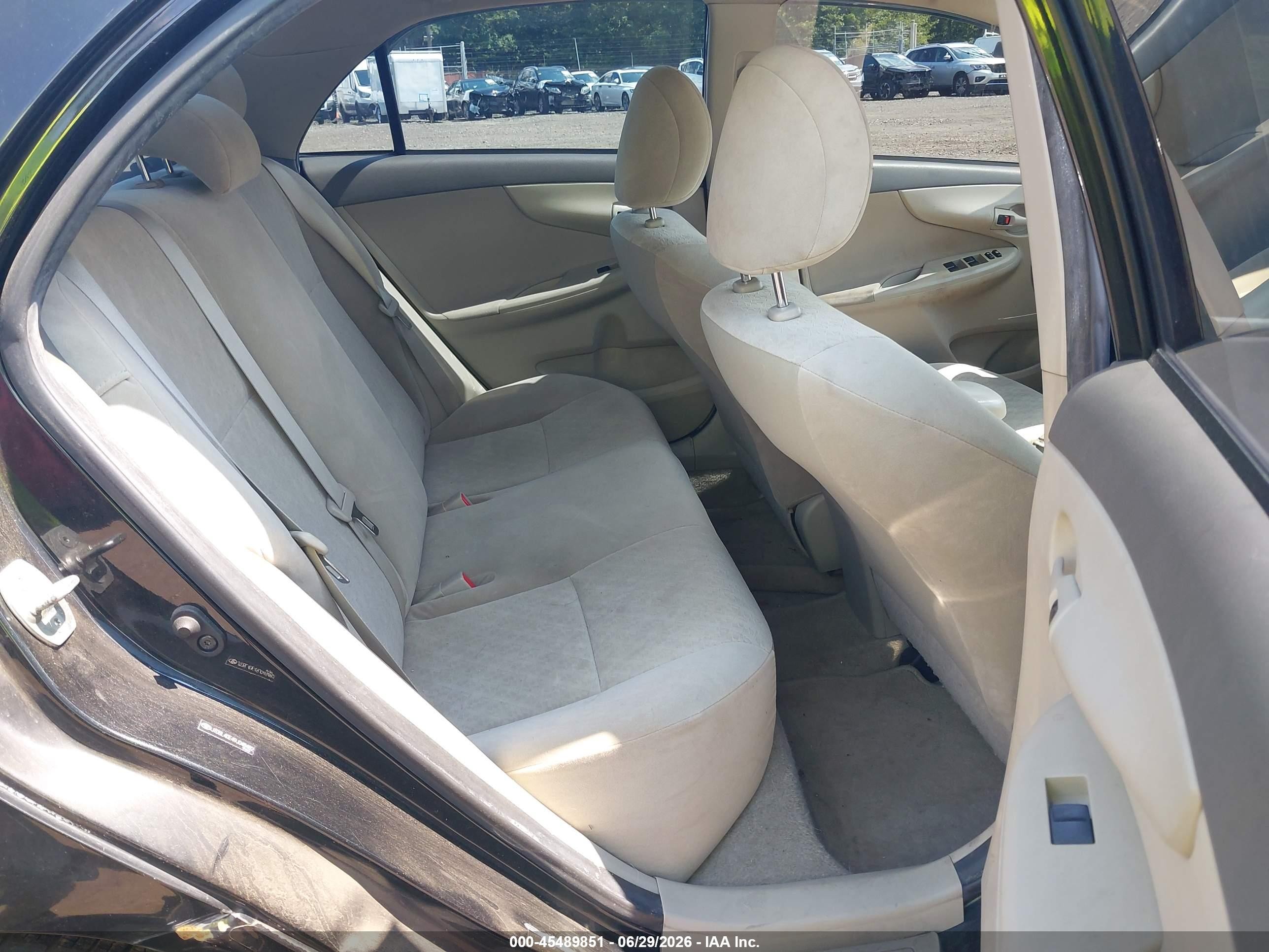 2009 Toyota Corolla Le Black vin: JTDBL40E49J048482