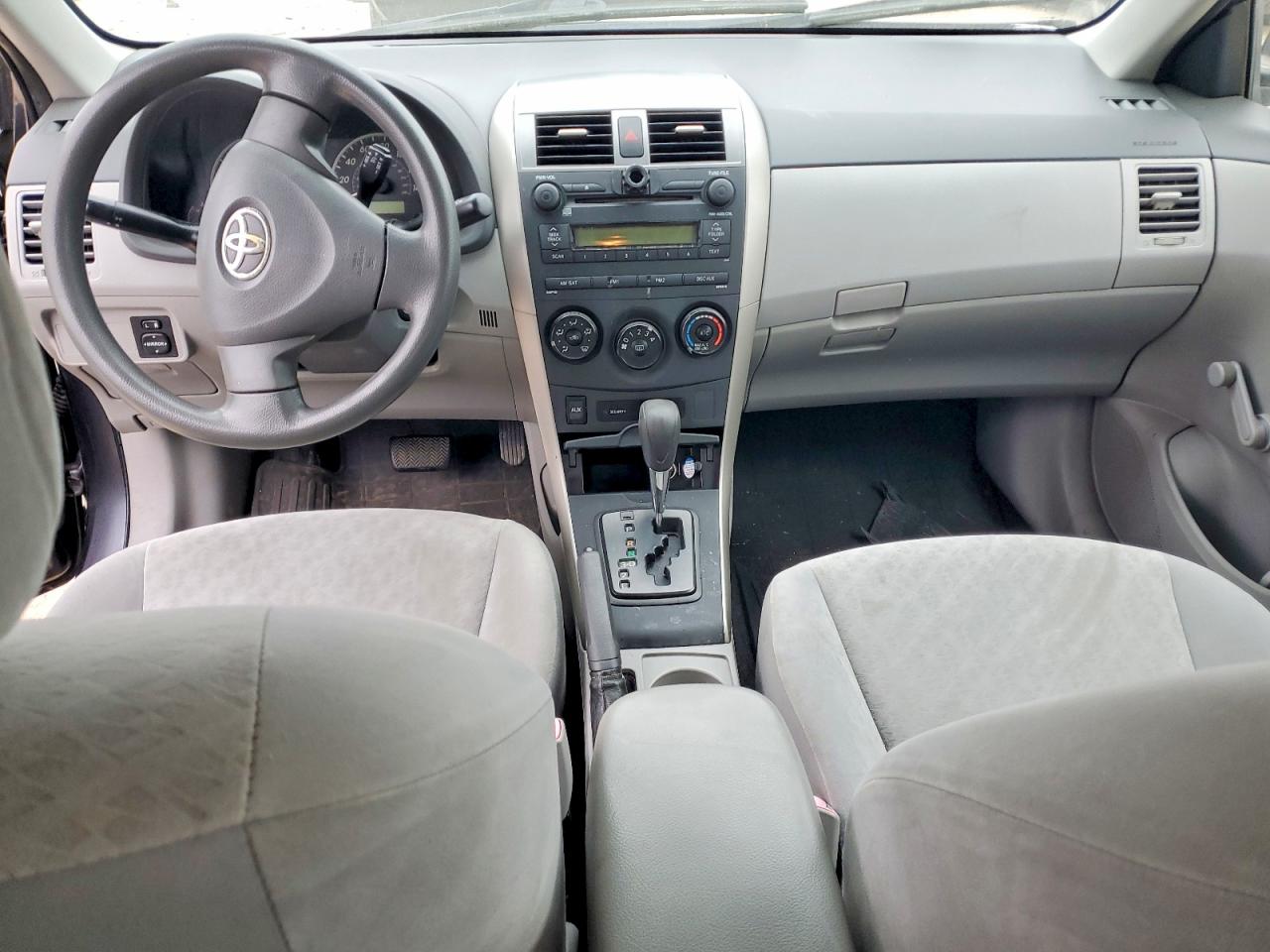 2009 Toyota Corolla Base Gray vin: JTDBL40E599019199