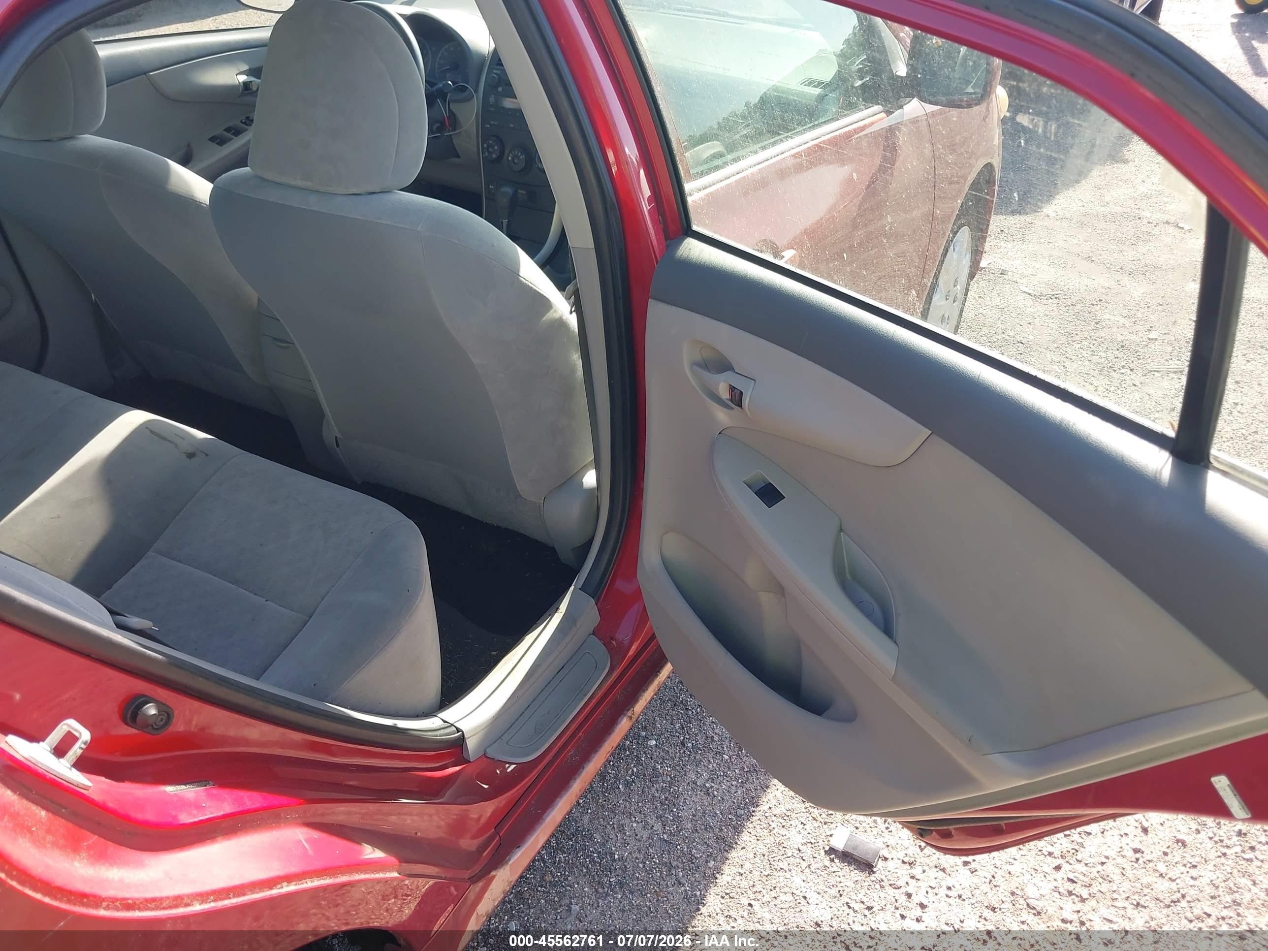 2009 Toyota Corolla Le Red vin: JTDBL40E599023124