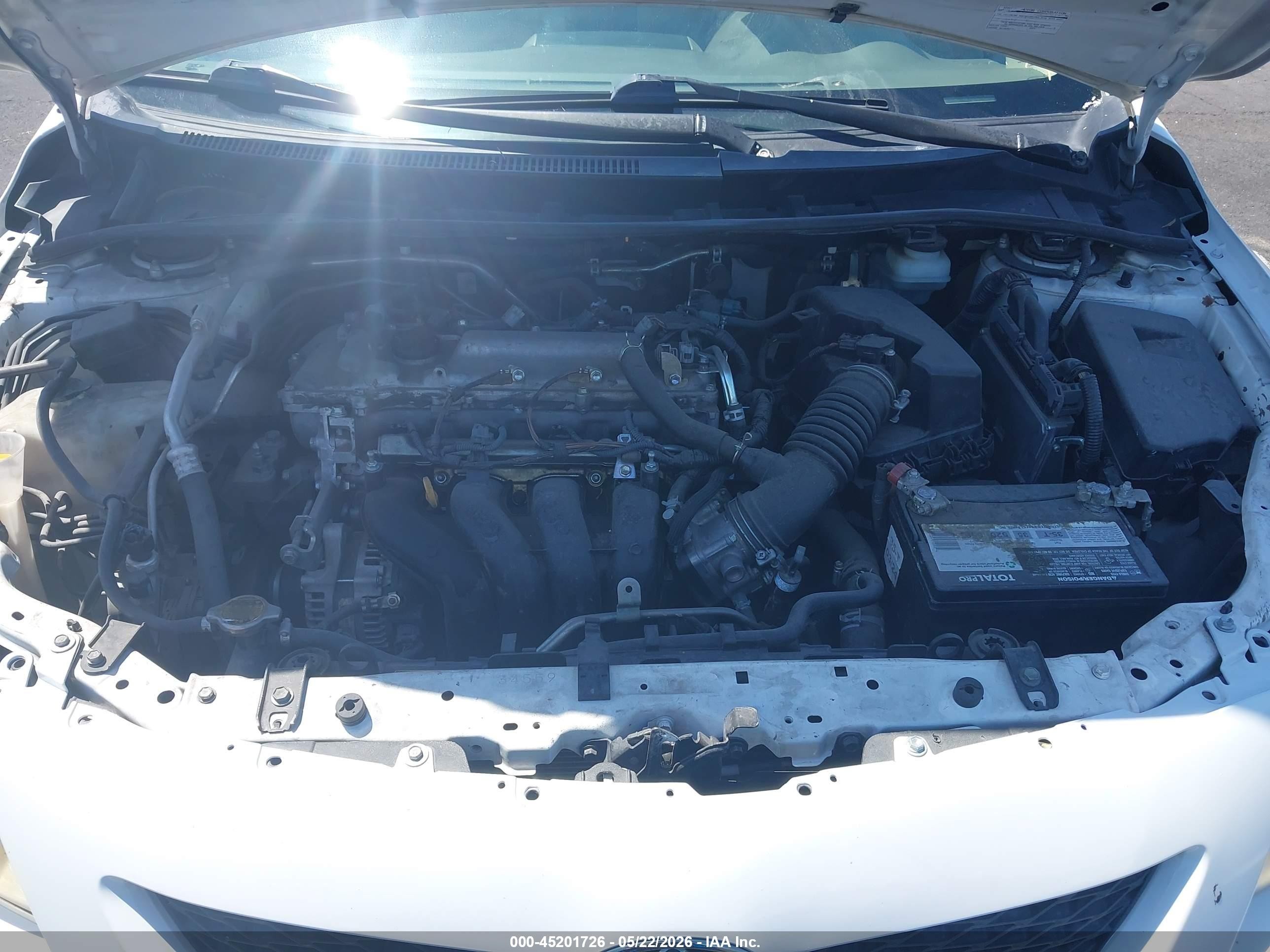 2009 Toyota Corolla Le Белый vin: JTDBL40E599026489