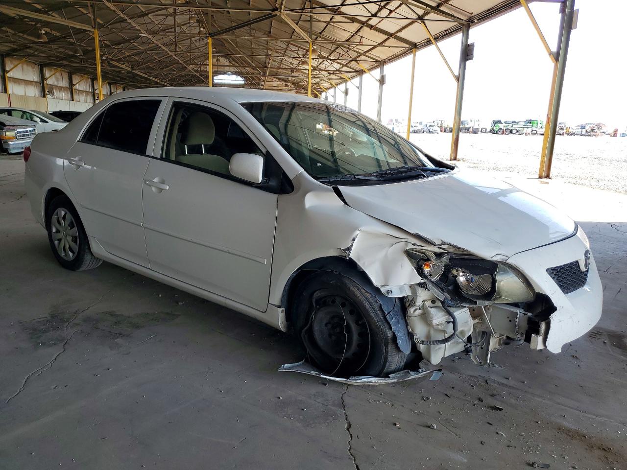 2009 Toyota Corolla Le White vin: JTDBL40E599041137