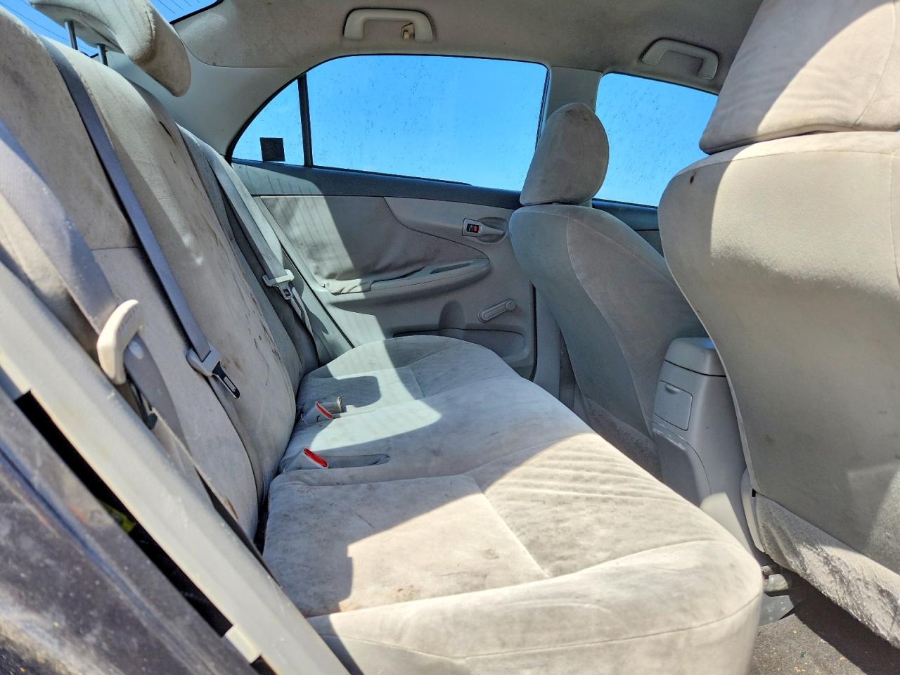 2009 Toyota Corolla Gray vin: JTDBL40E599066474