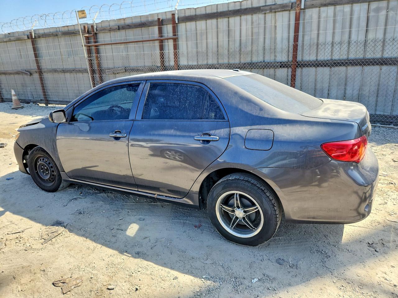 2009 Toyota Corolla Gray vin: JTDBL40E599066474