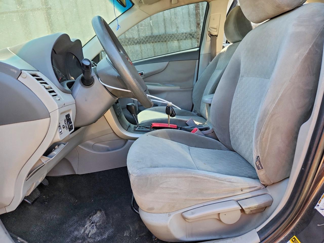 2009 Toyota Corolla Gray vin: JTDBL40E599066474