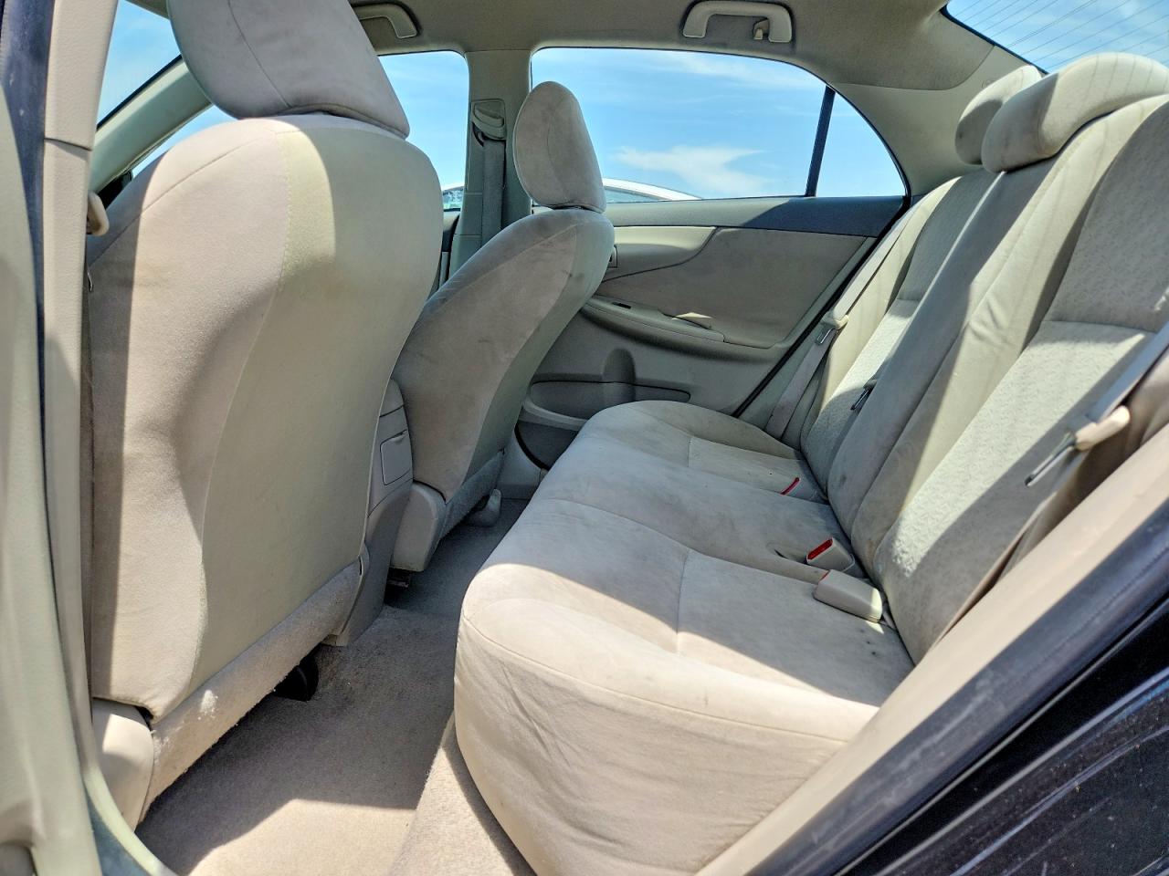 2009 Toyota Corolla Le Black vin: JTDBL40E599078768