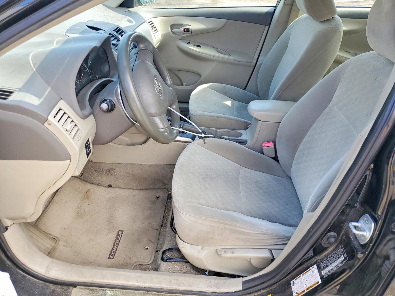 2009 Toyota Corolla Le Black vin: JTDBL40E599086319